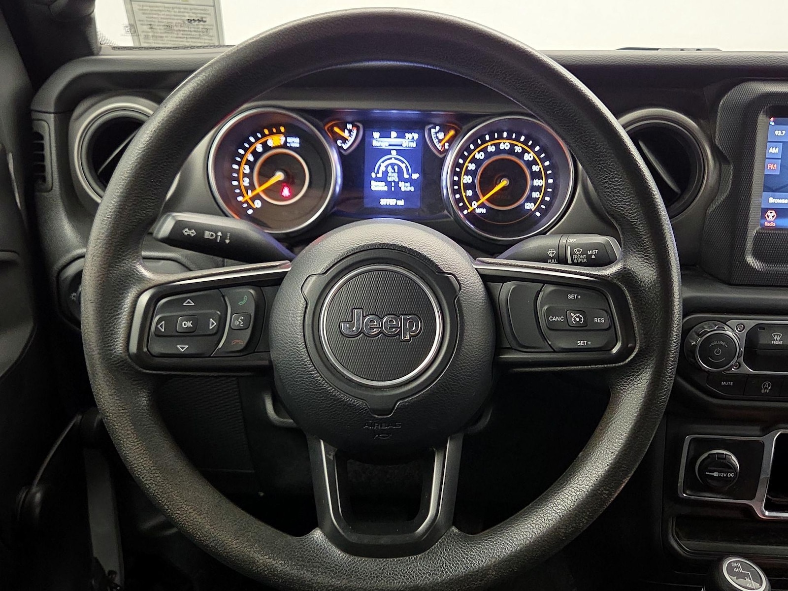 2023 Jeep Wrangler 4-Door Sport - Photo 11