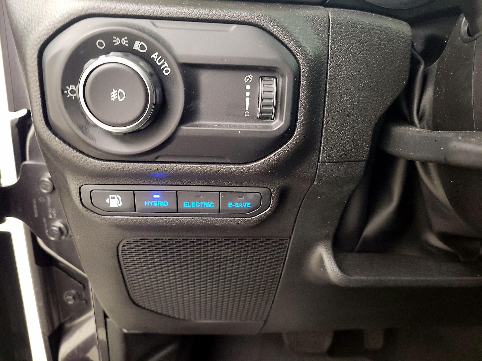 2023 Jeep Wrangler 4xe Willys 4XE - Photo 12