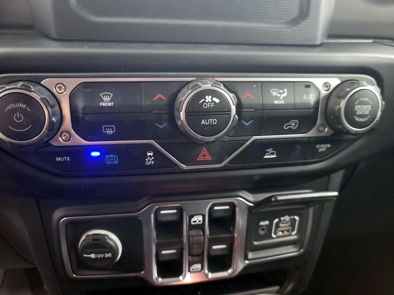 2023 Jeep Wrangler 4xe Willys 4XE - Photo 15