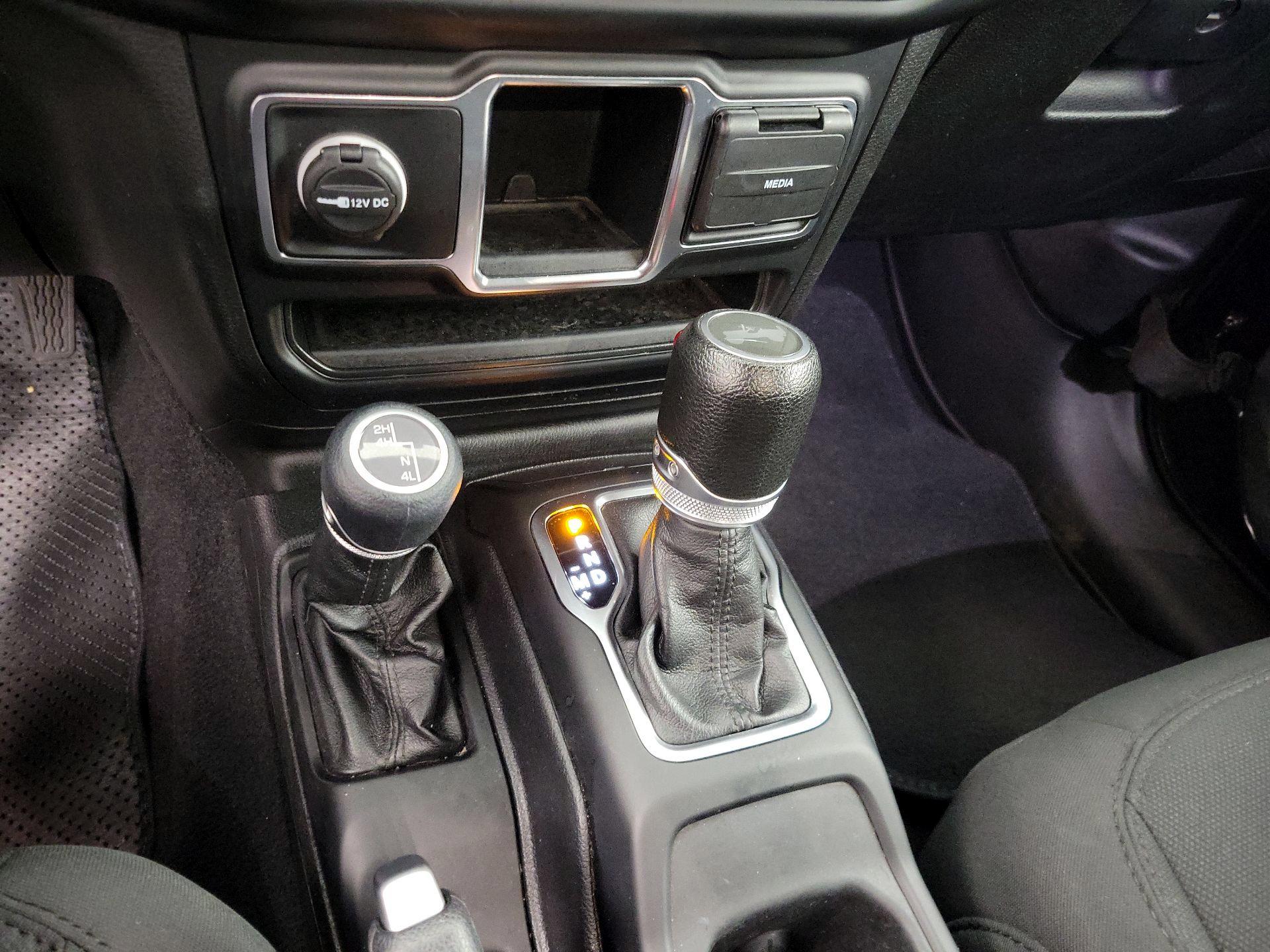 Thumbnail: 2023 Jeep Wrangler - 17