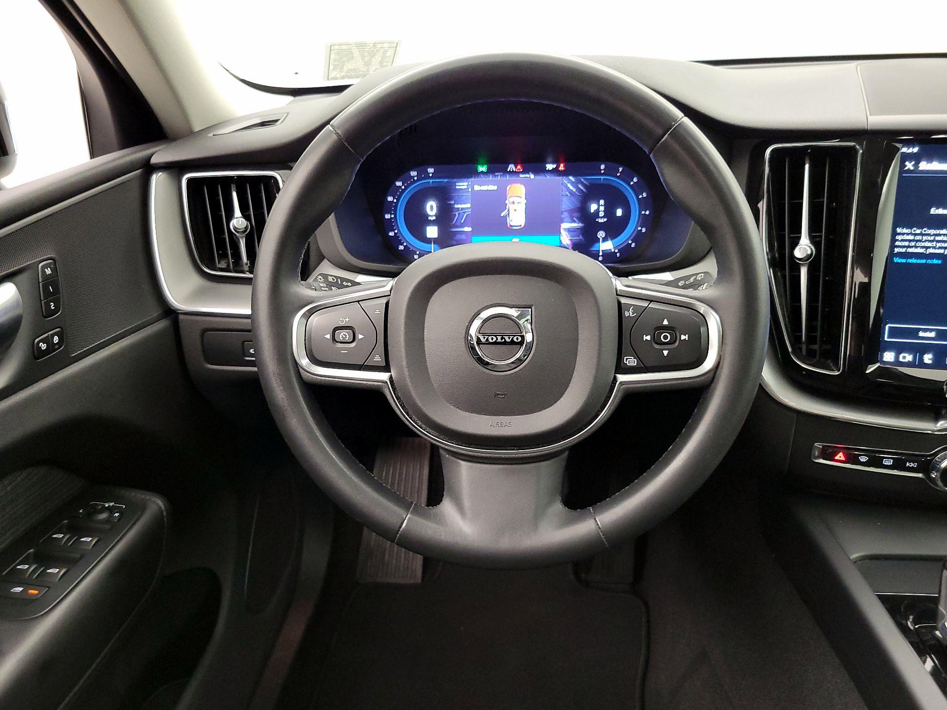 Thumbnail: 2024 Volvo XC60 - 10