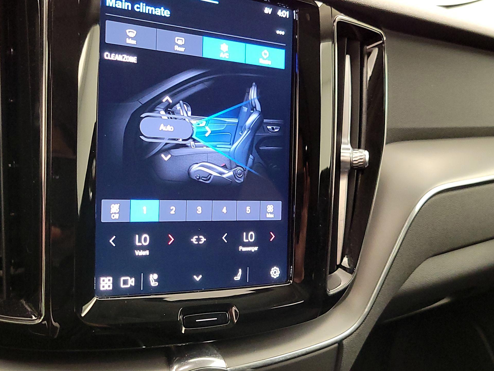 Thumbnail: 2024 Volvo XC60 - 17