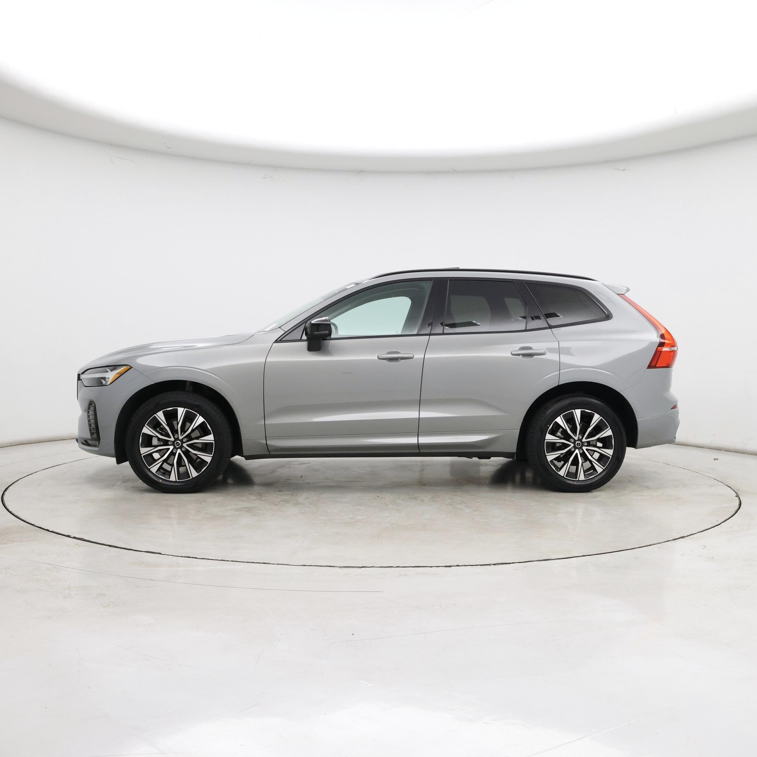 Thumbnail: 2024 Volvo XC60 - 3