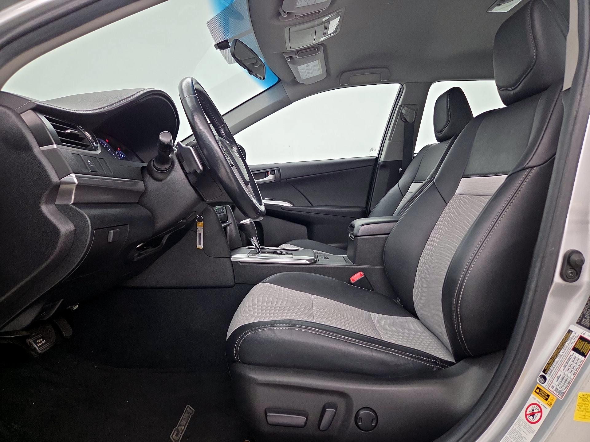 Thumbnail: 2014 Toyota Camry - 11