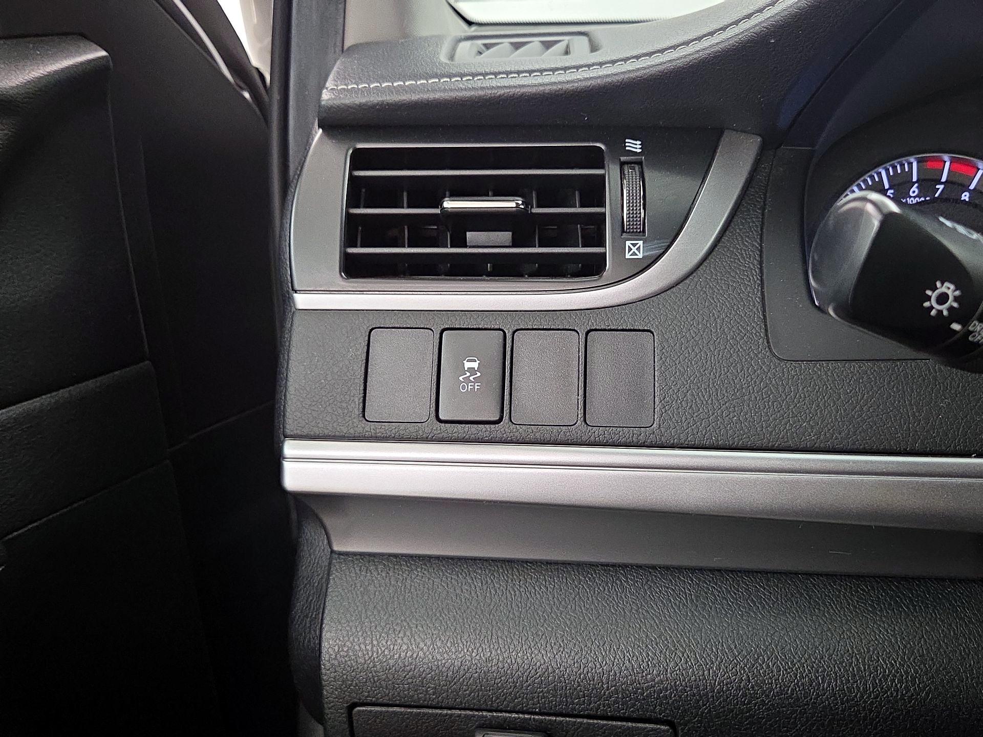 Thumbnail: 2014 Toyota Camry - 13