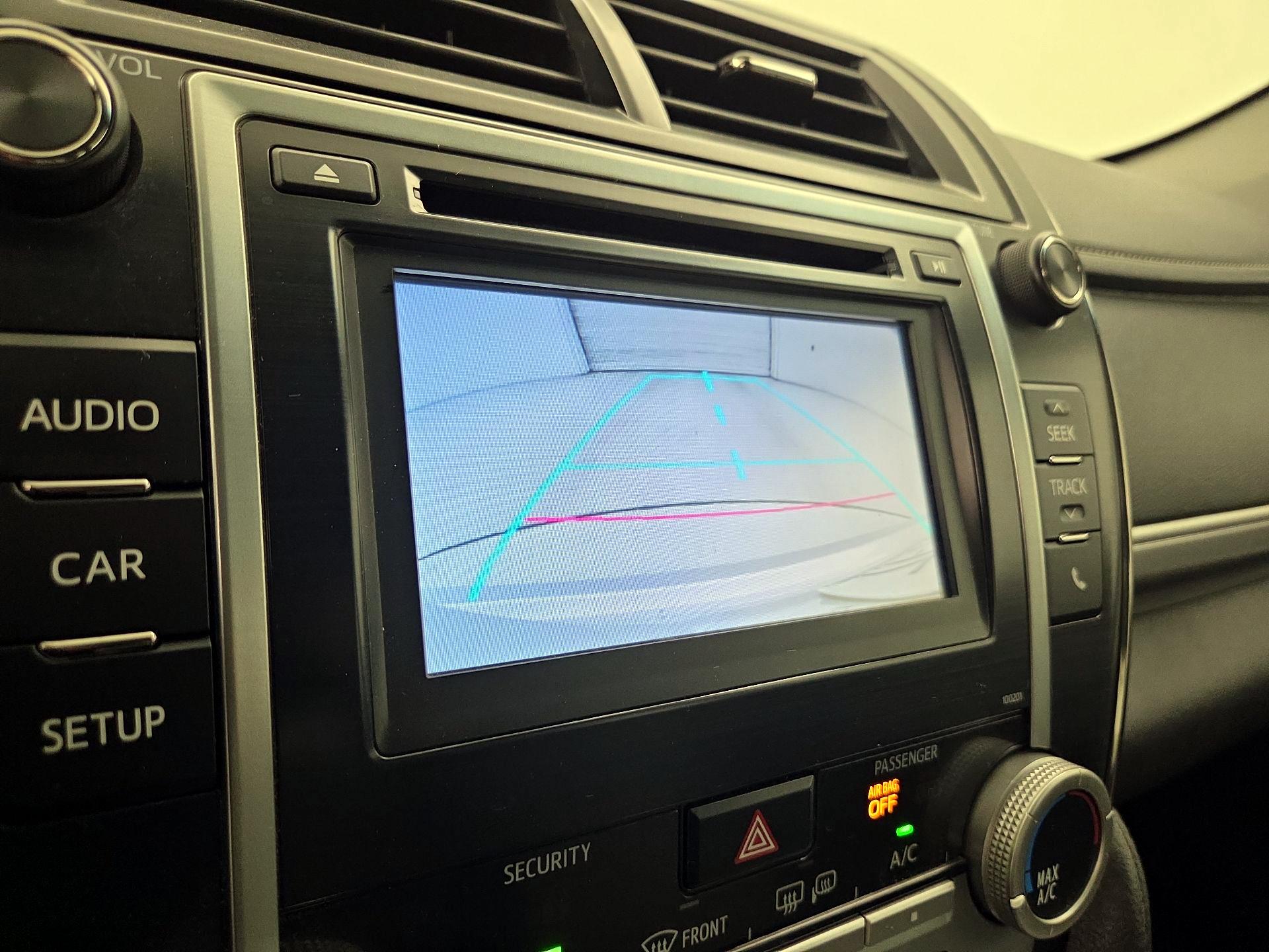 Thumbnail: 2014 Toyota Camry - 14