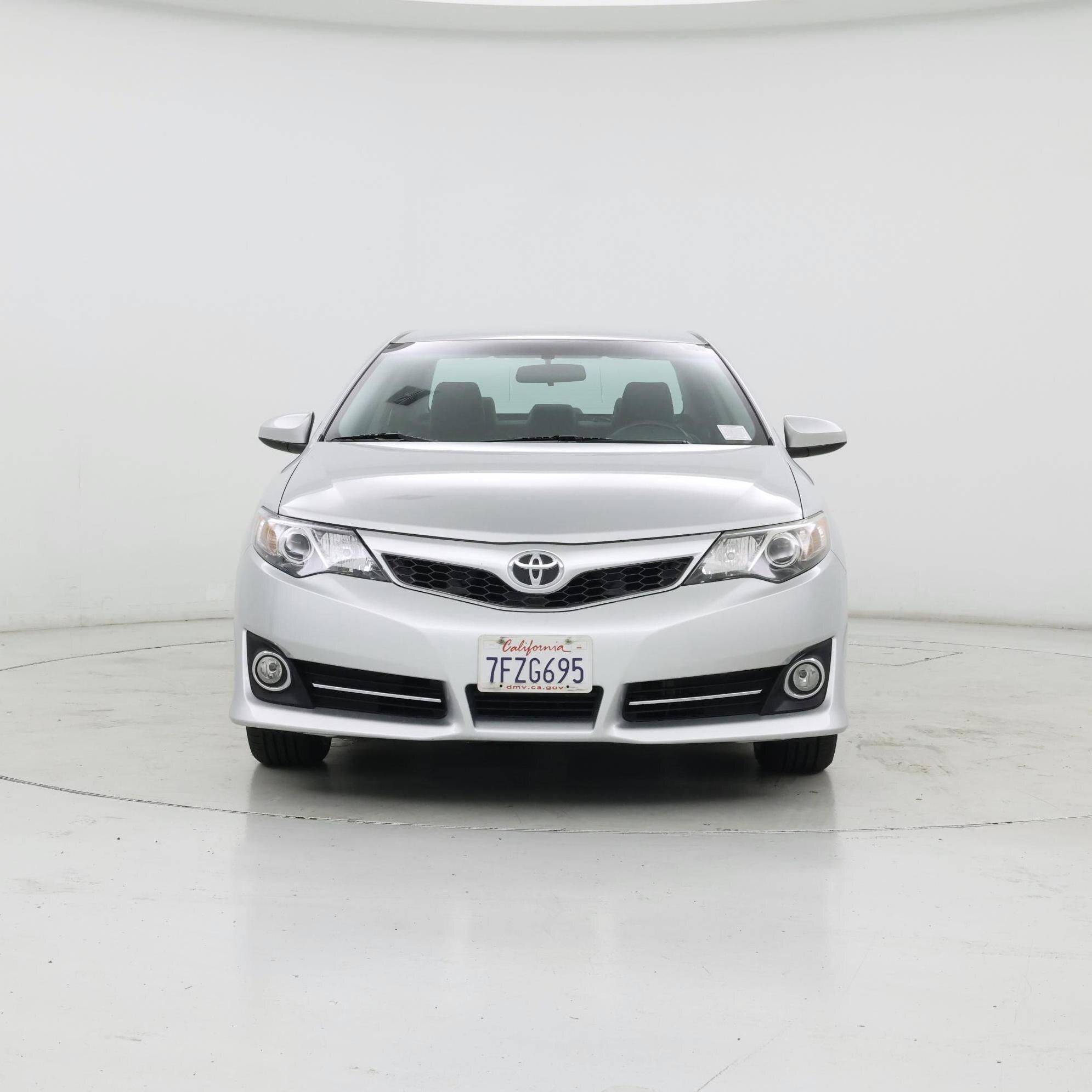 Thumbnail: 2014 Toyota Camry - 5