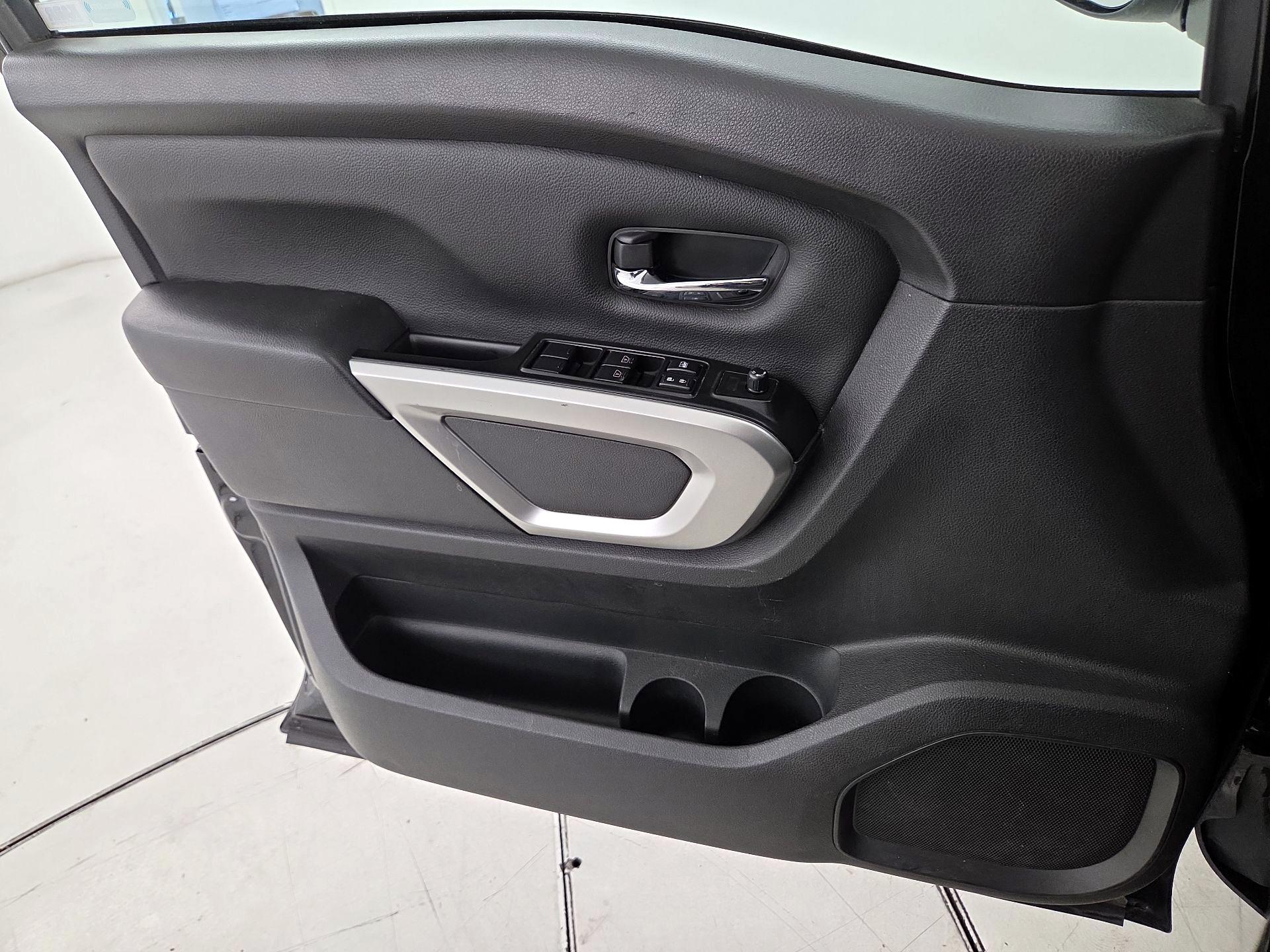 Thumbnail: 2023 Nissan Titan - 12