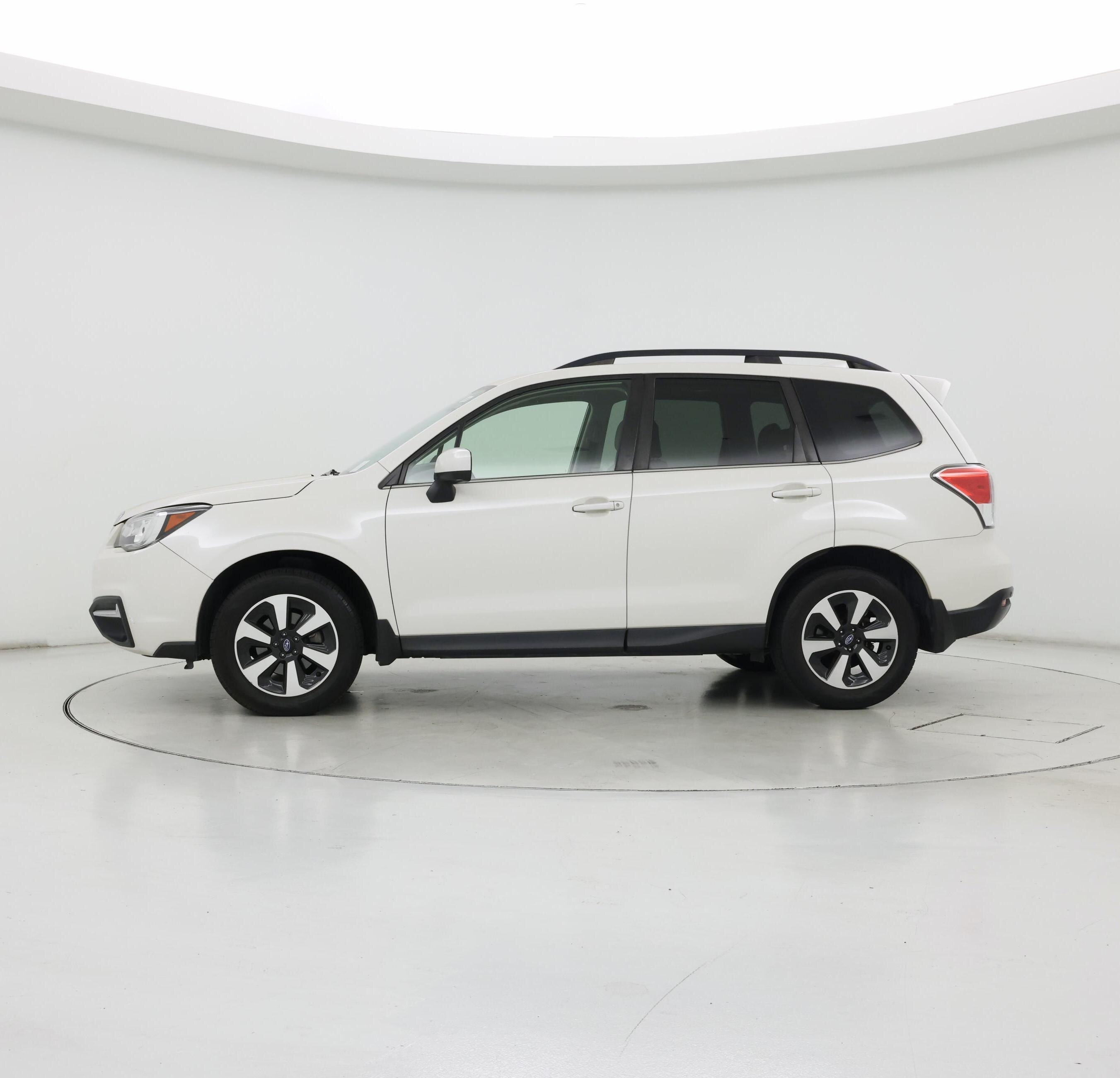 Thumbnail: 2018 Subaru Forester - 3