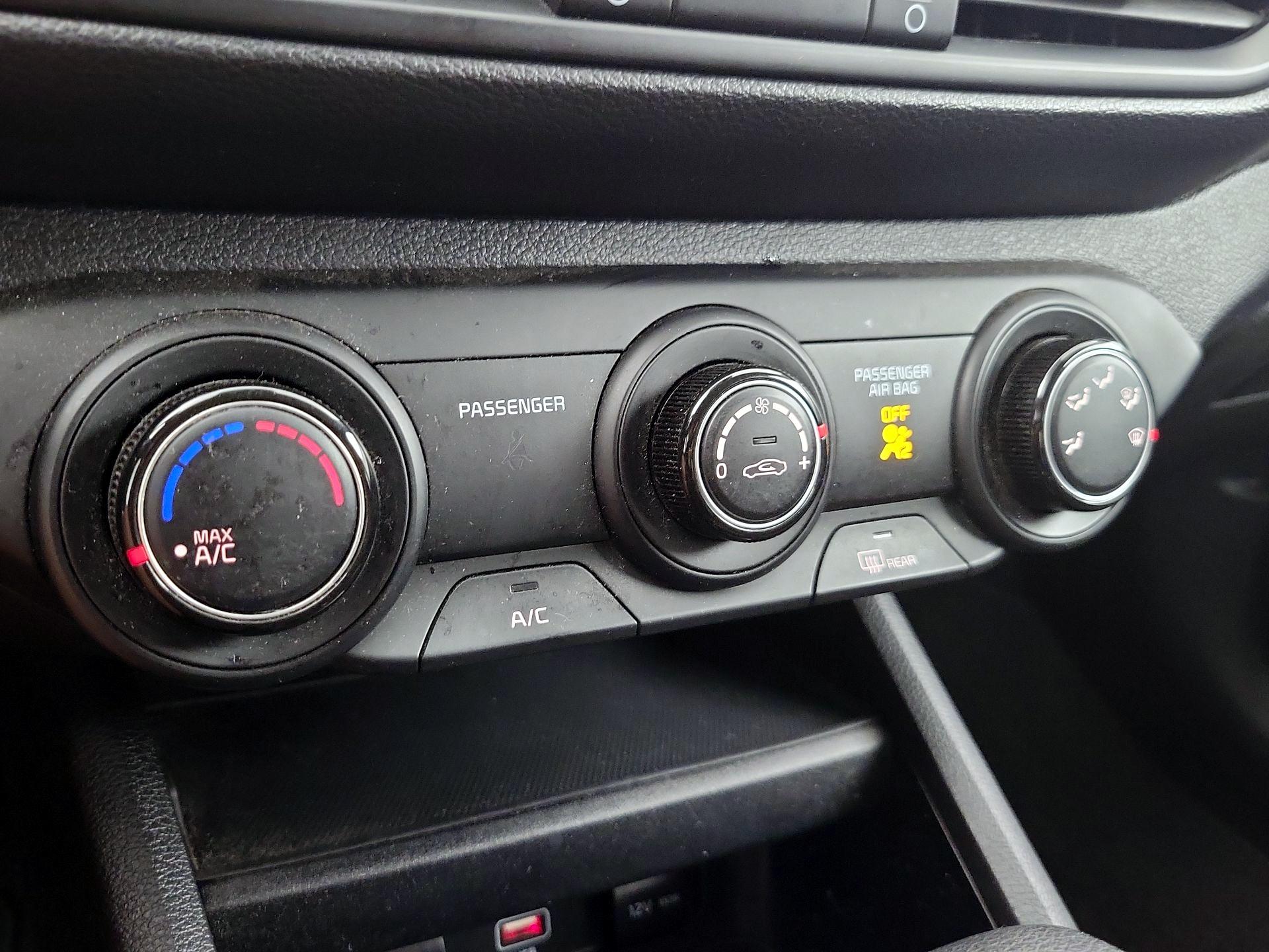 Thumbnail: 2023 Kia Forte - 16