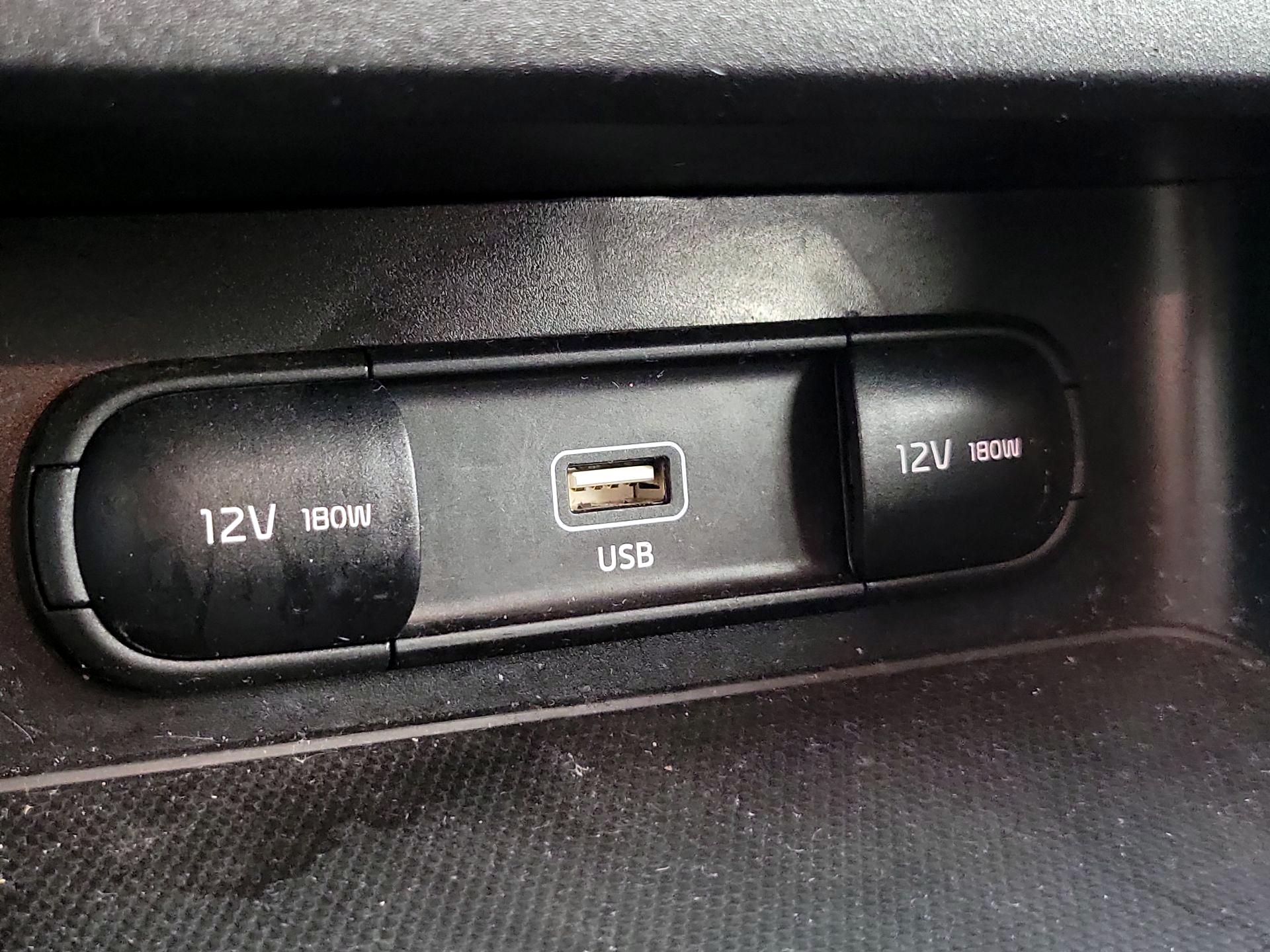 Thumbnail: 2023 Kia Forte - 18