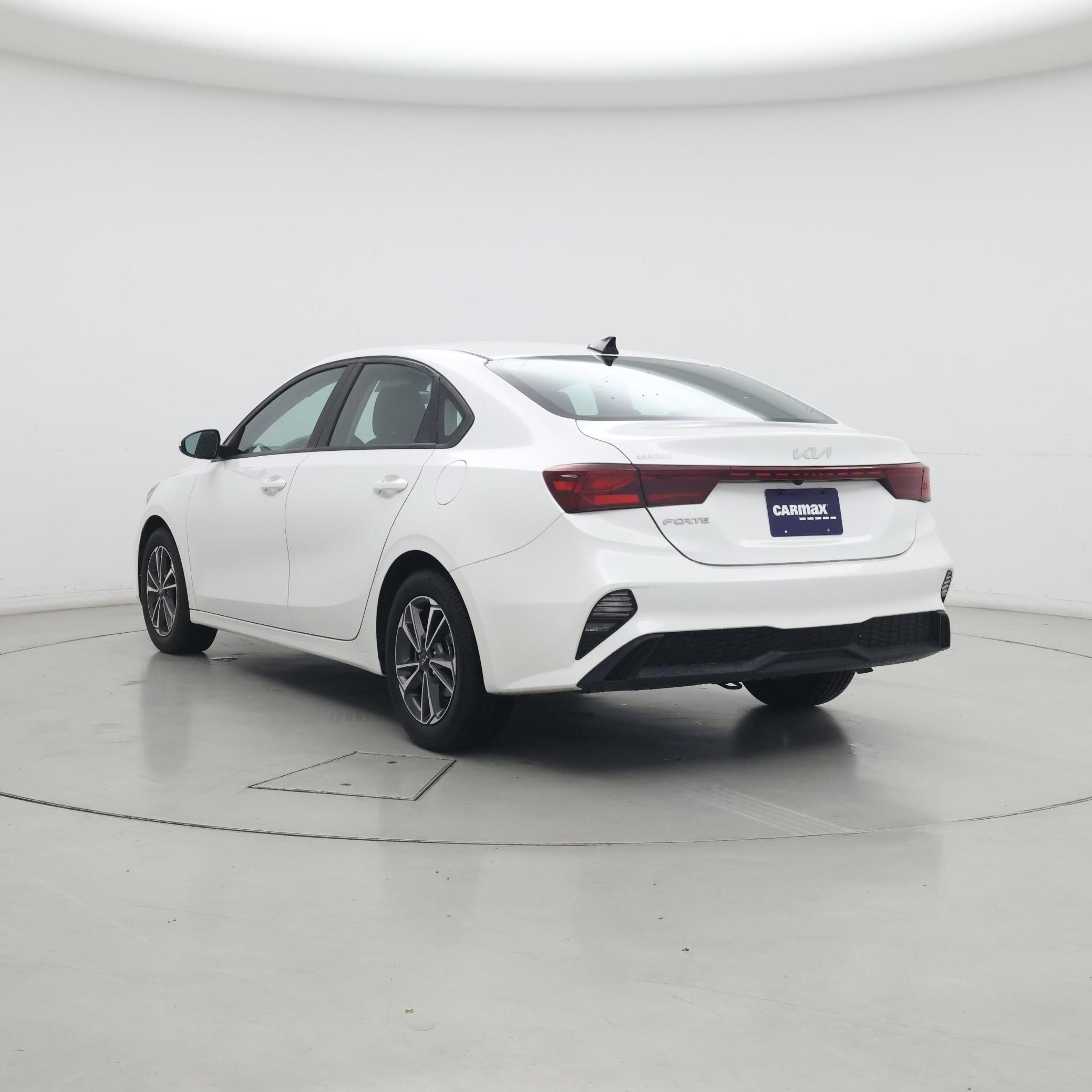 Thumbnail: 2023 Kia Forte - 2