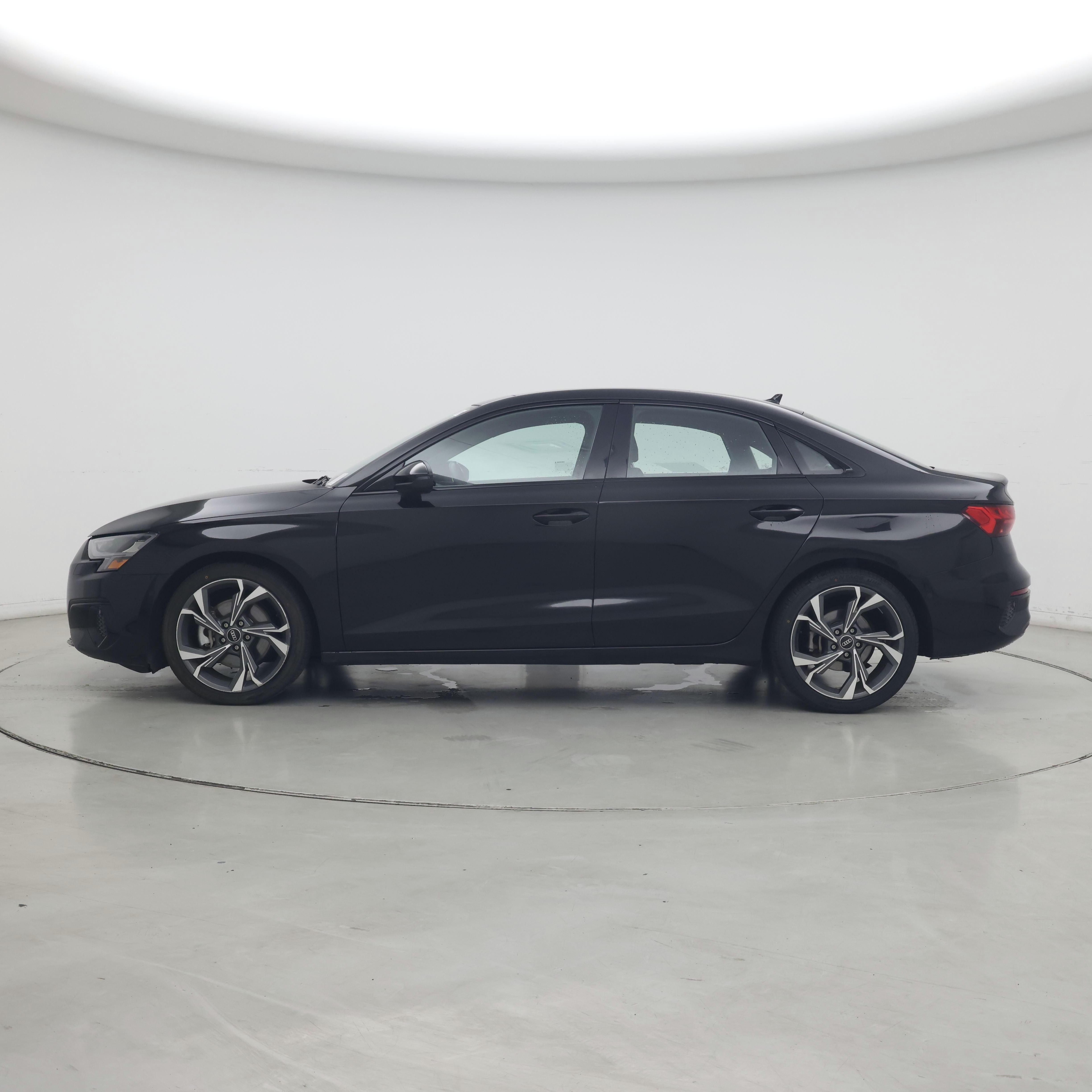 Thumbnail: 2022 Audi A3 - 3
