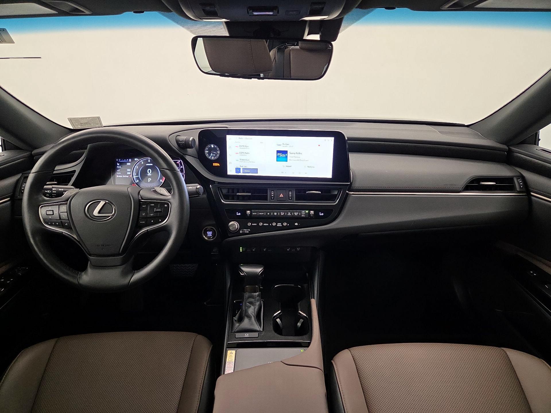 Thumbnail: 2023 Lexus ES - 9