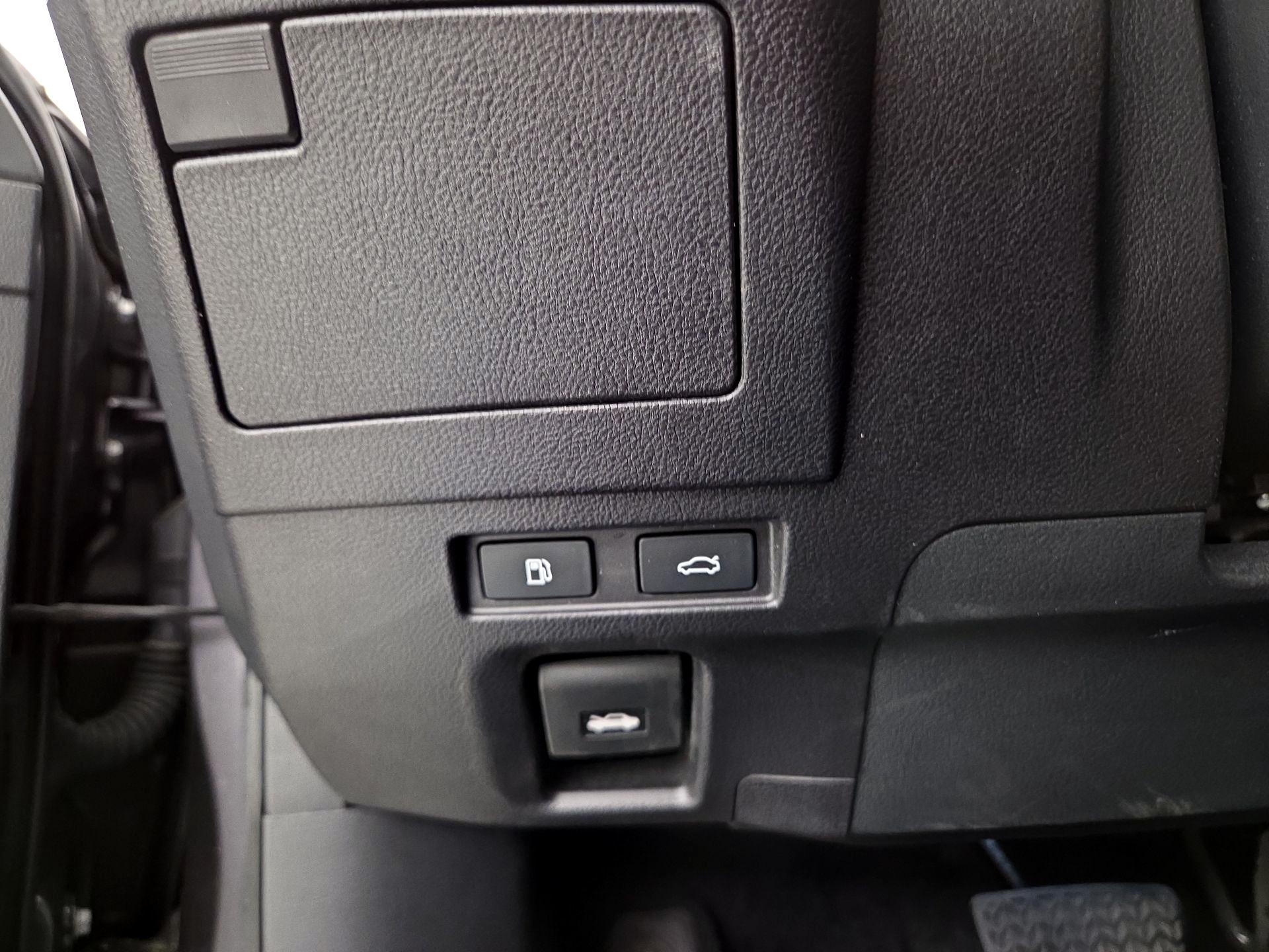 Thumbnail: 2023 Lexus ES - 13