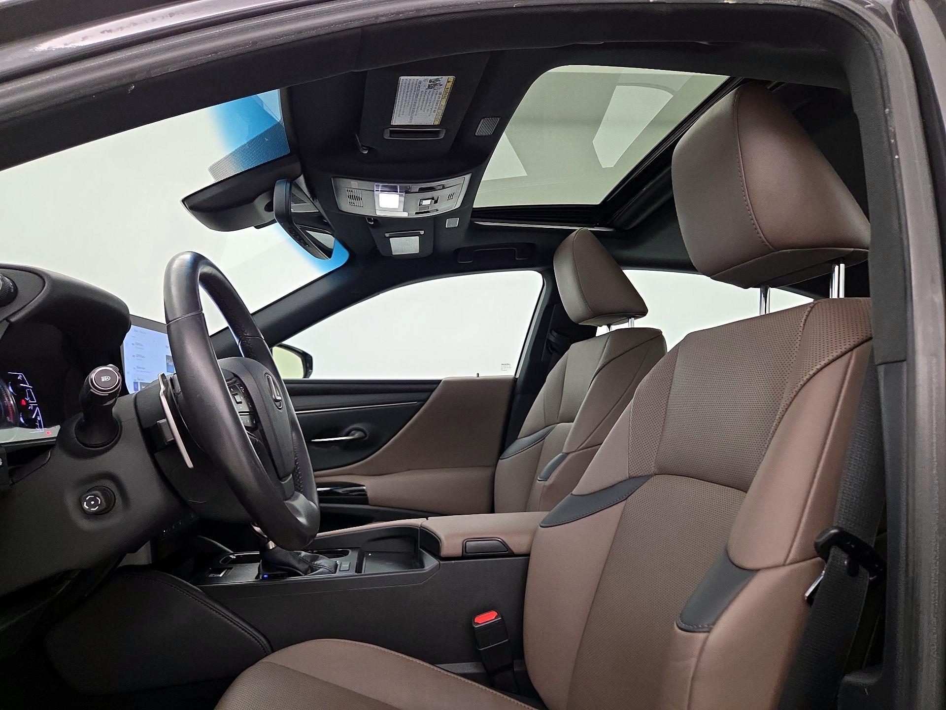 Thumbnail: 2023 Lexus ES - 19