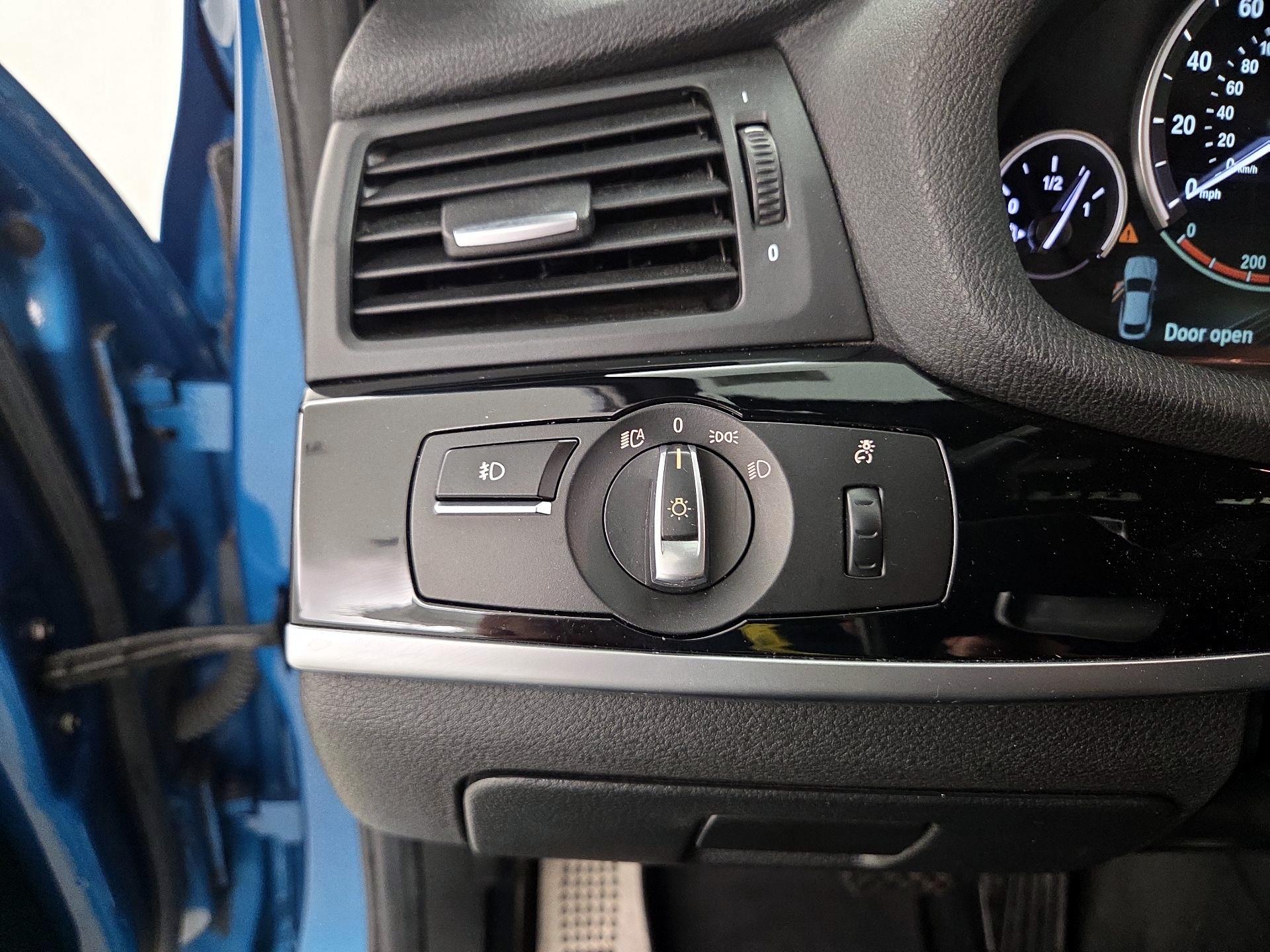 Thumbnail: 2017 BMW X4 - 13