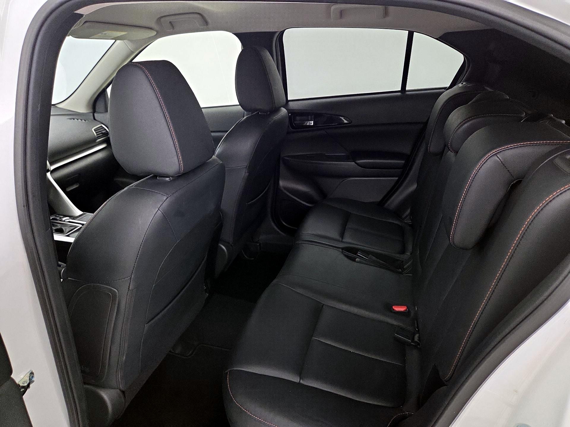 Thumbnail: 2018 Mitsubishi Eclipse Cross - 19