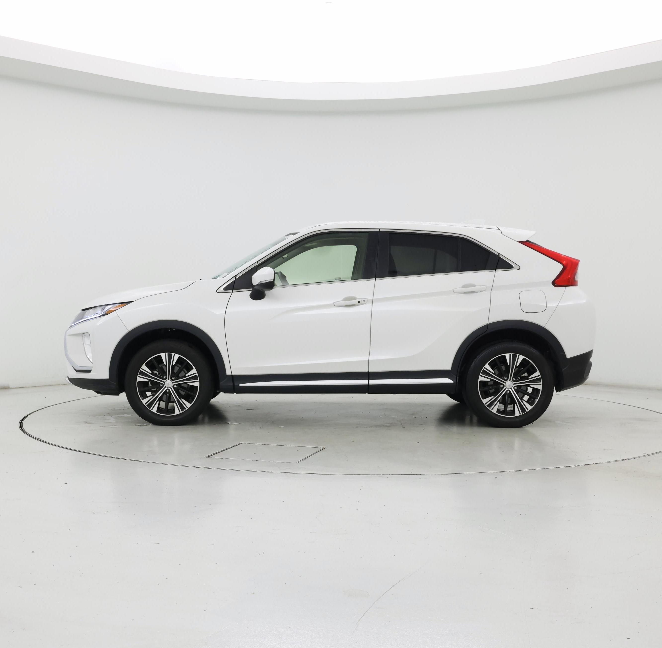 Thumbnail: 2018 Mitsubishi Eclipse Cross - 3