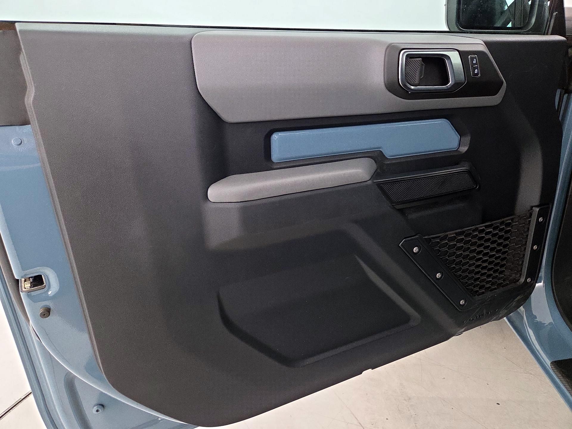 Thumbnail: 2022 Ford Bronco - 12