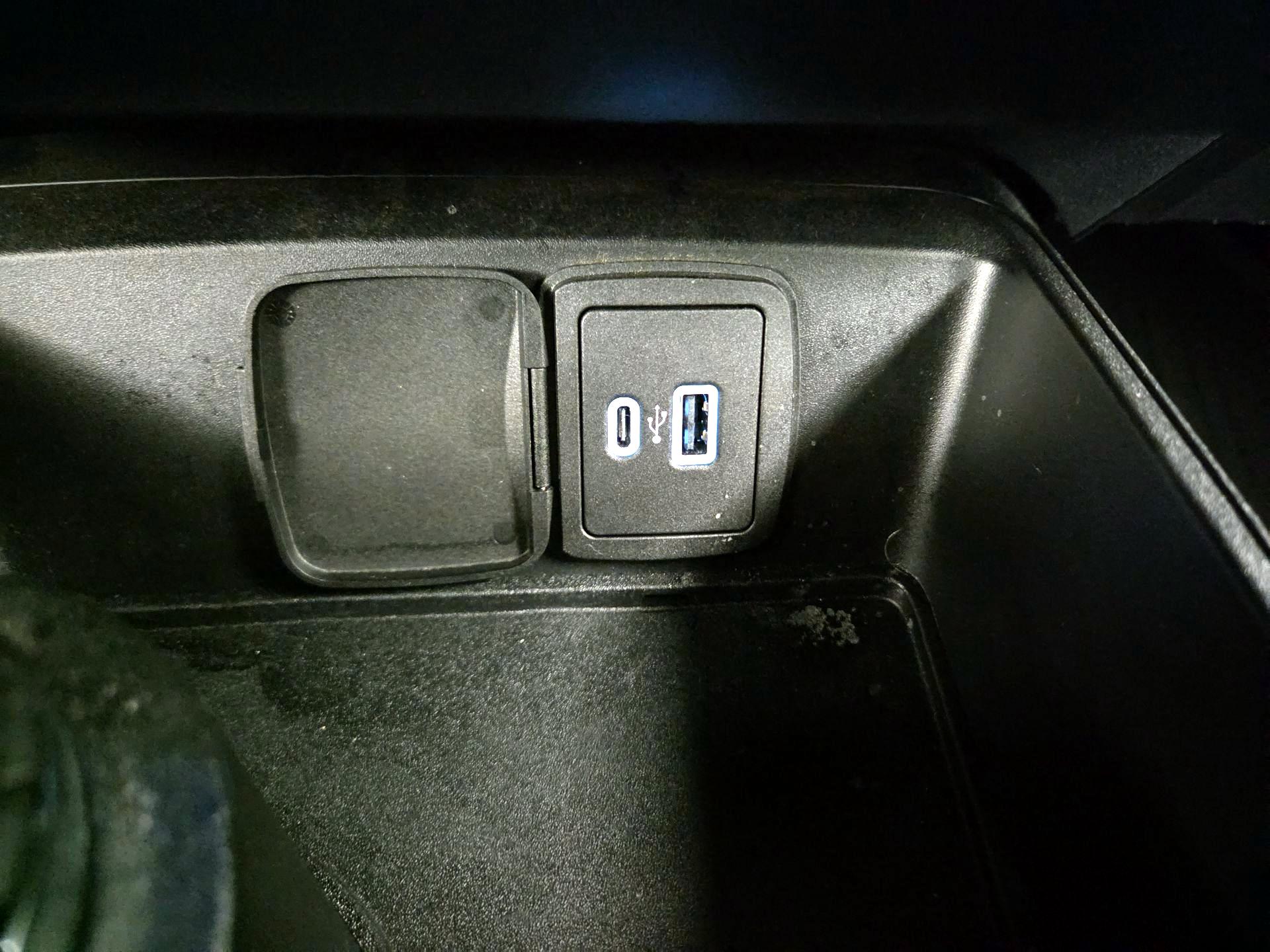 Thumbnail: 2022 Ford Bronco - 18