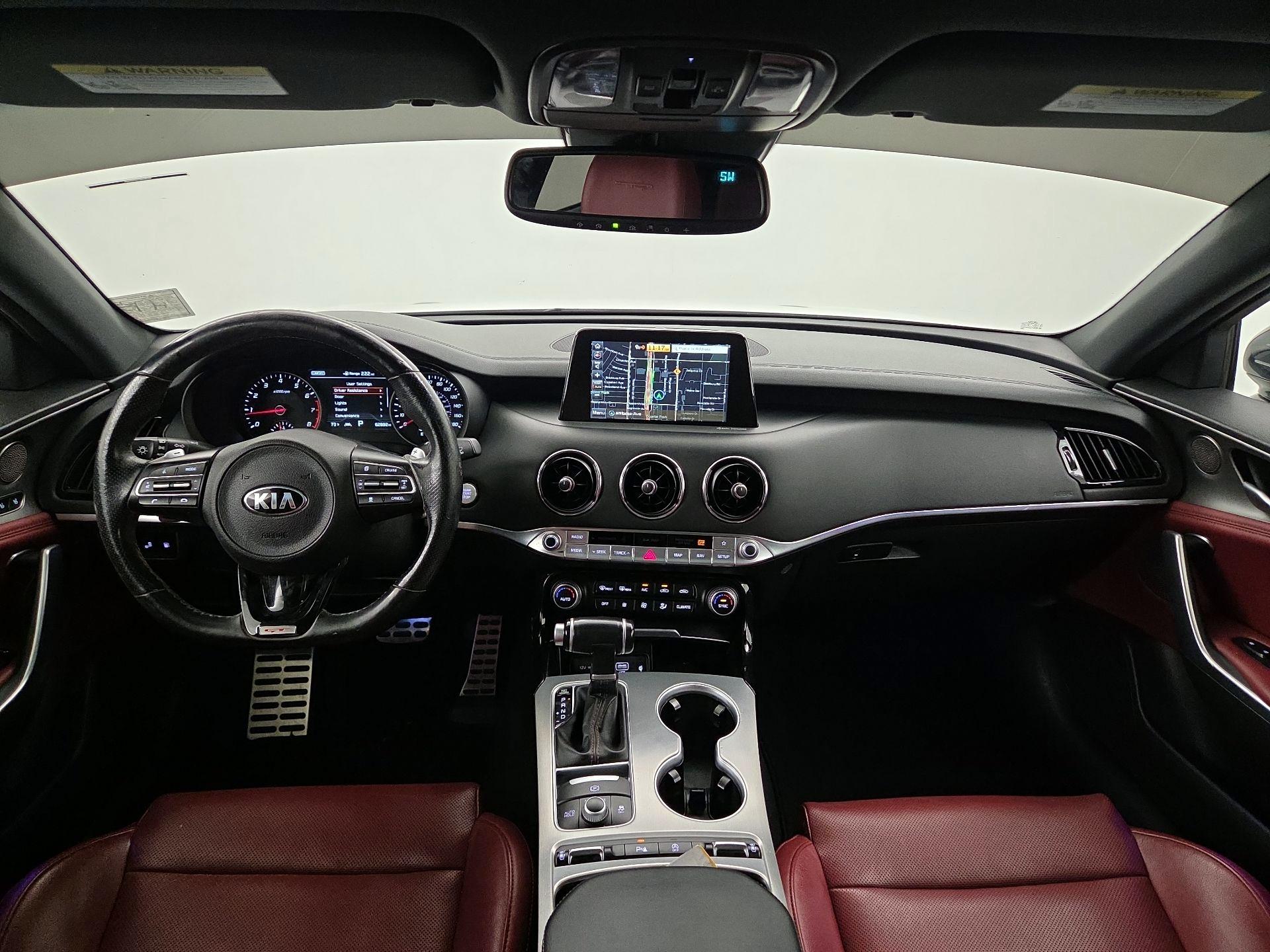 Thumbnail: 2019 Kia Stinger - 9