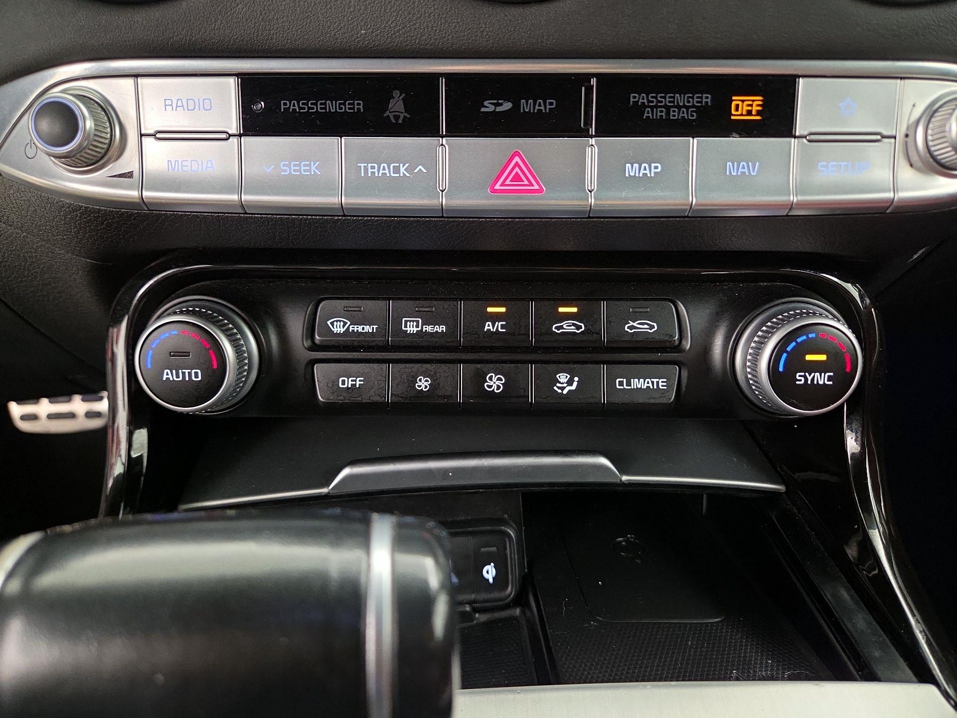 Thumbnail: 2019 Kia Stinger - 17