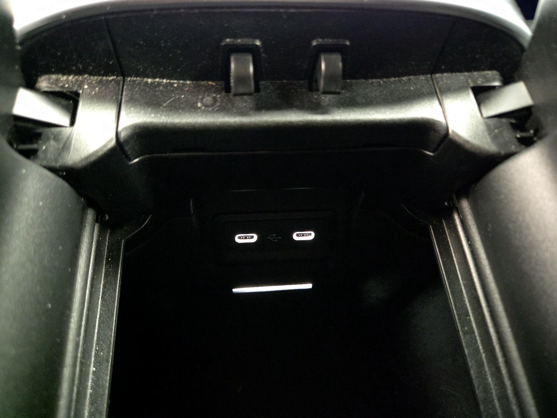 Thumbnail: 2023 Mercedes-Benz GLC - 19