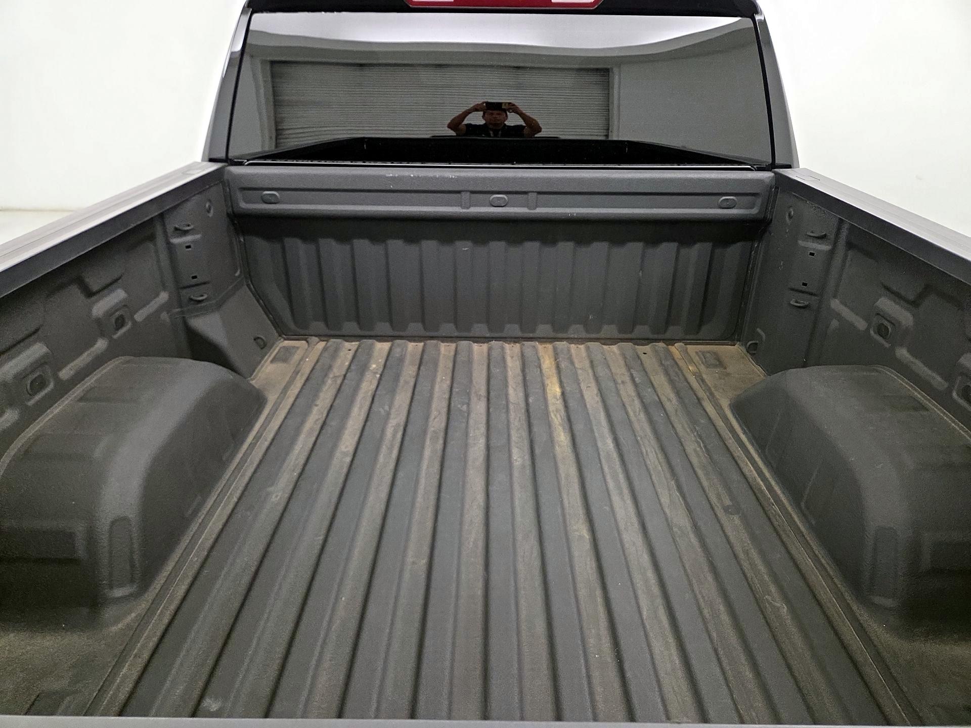 Thumbnail: 2025 Chevrolet Silverado 1500 - 20