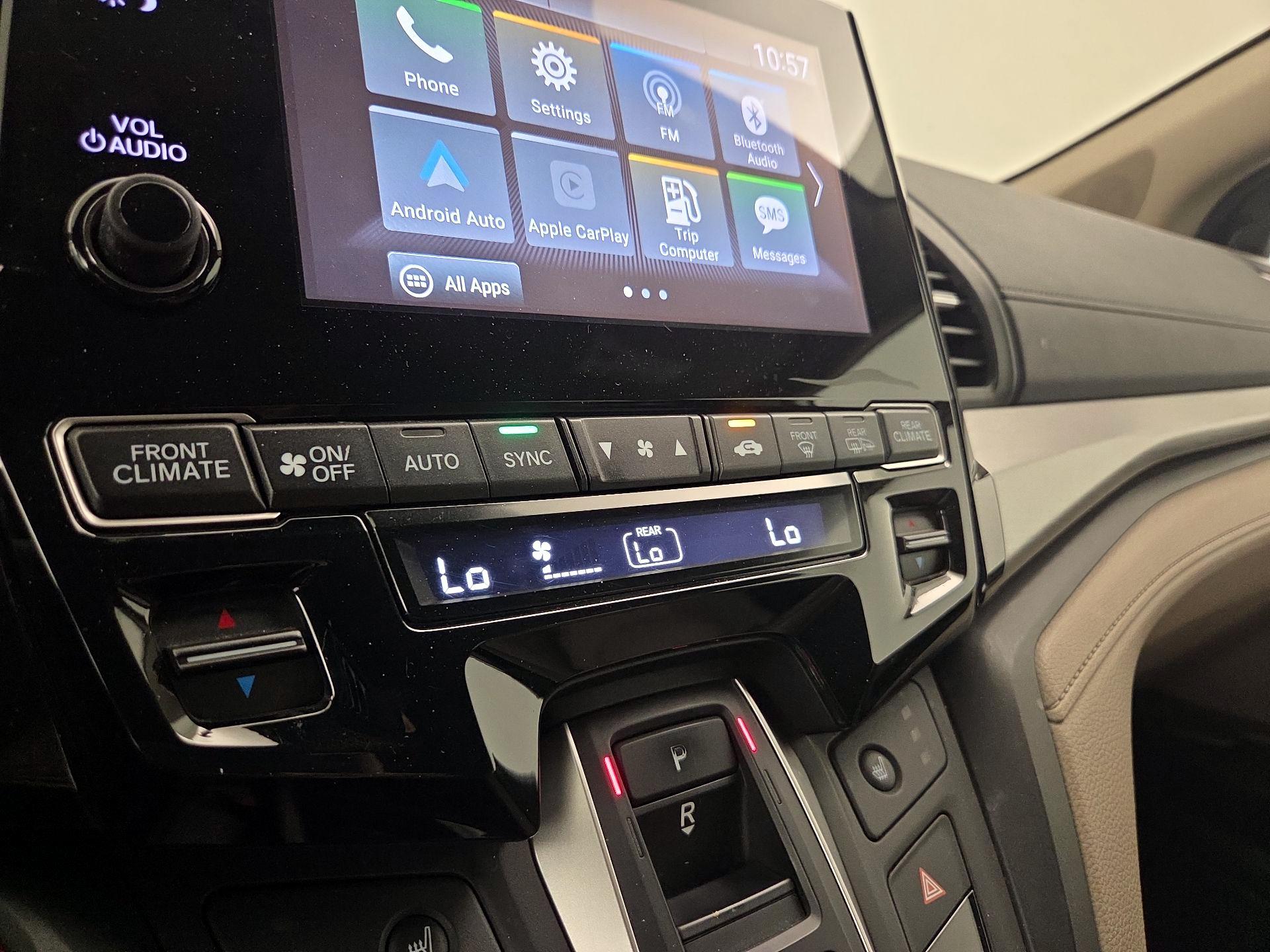 Thumbnail: 2019 Honda Odyssey - 16