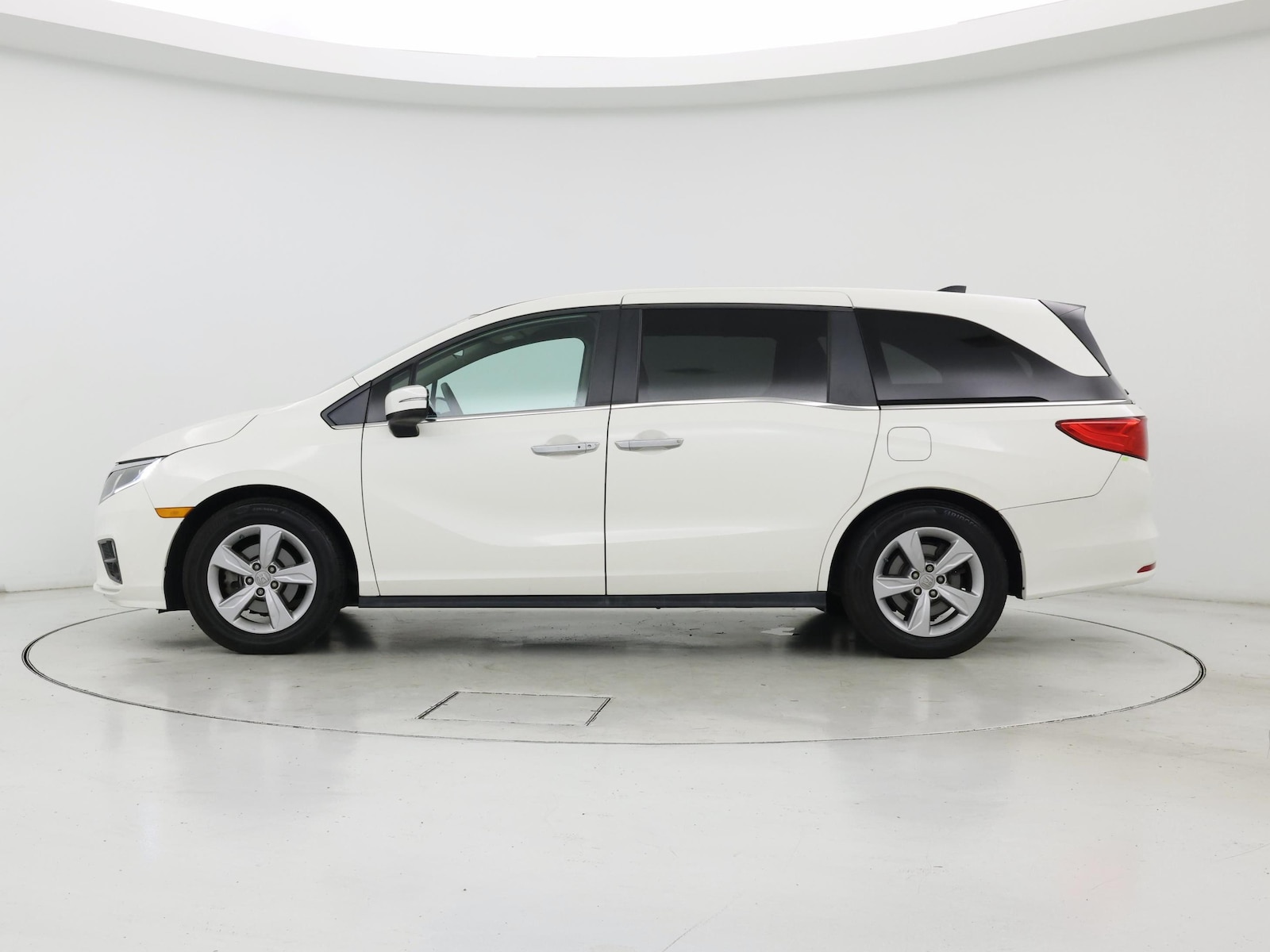 2019 Honda Odyssey EX - Photo 4
