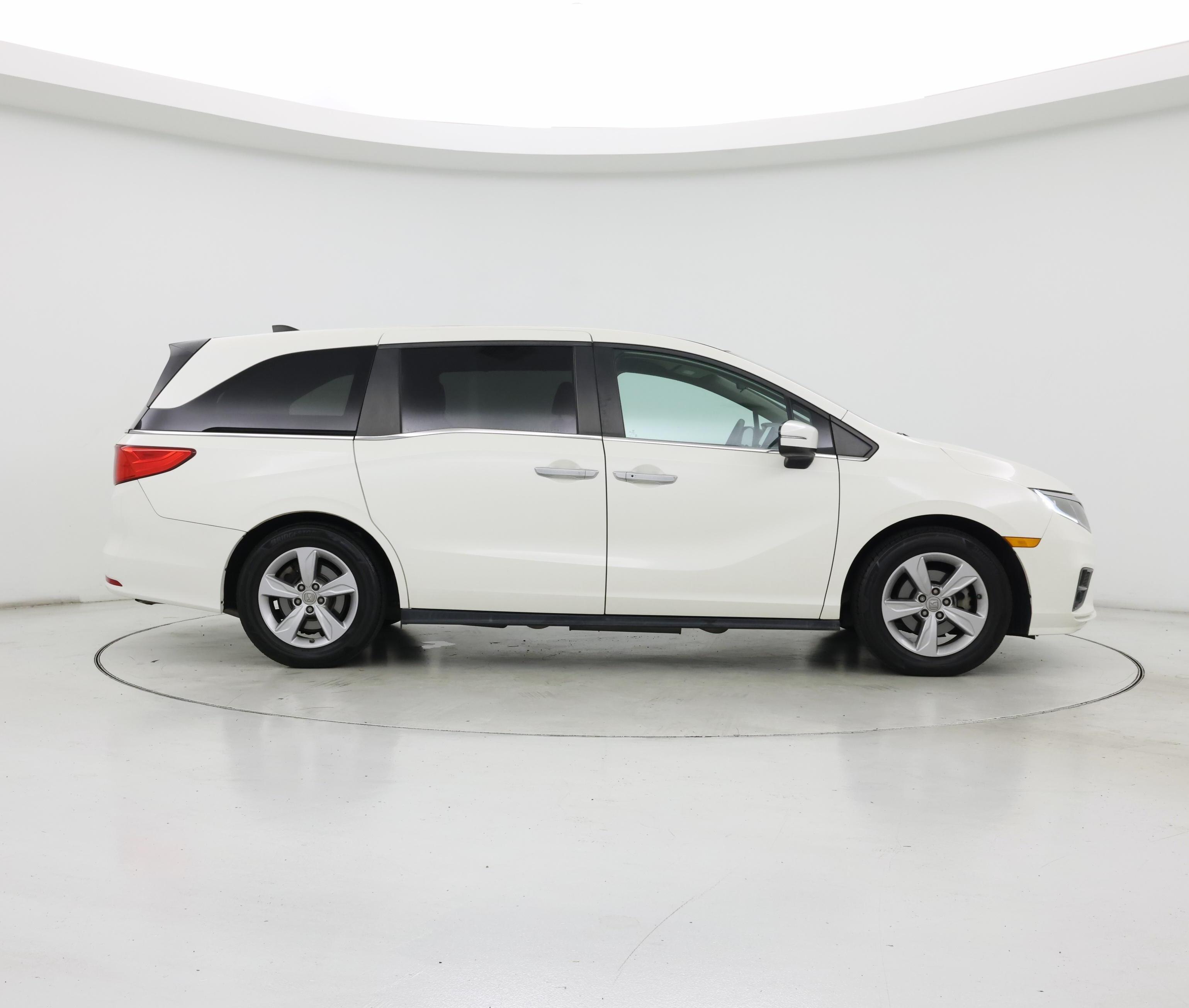 Thumbnail: 2019 Honda Odyssey - 7