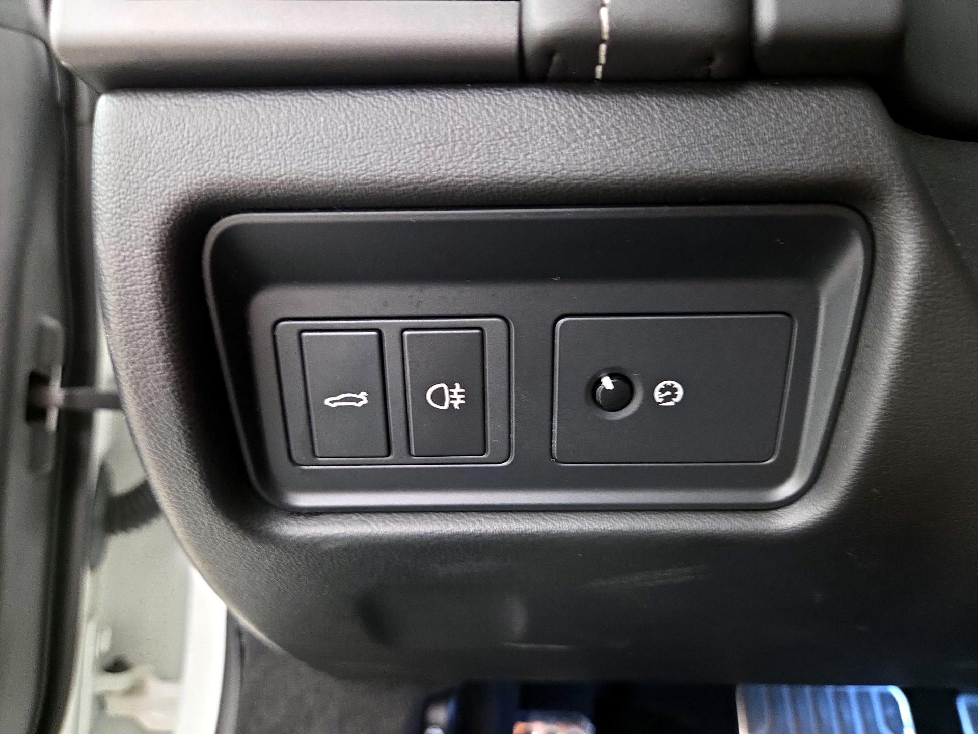 Thumbnail: 2016 Jaguar F-Type - 13