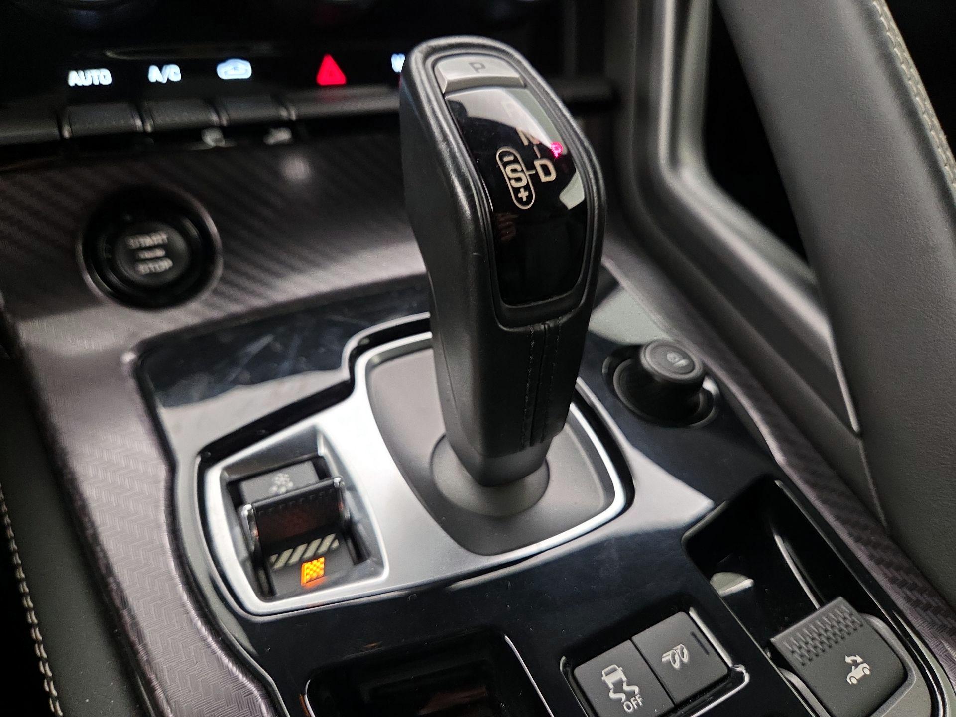 Thumbnail: 2016 Jaguar F-Type - 18