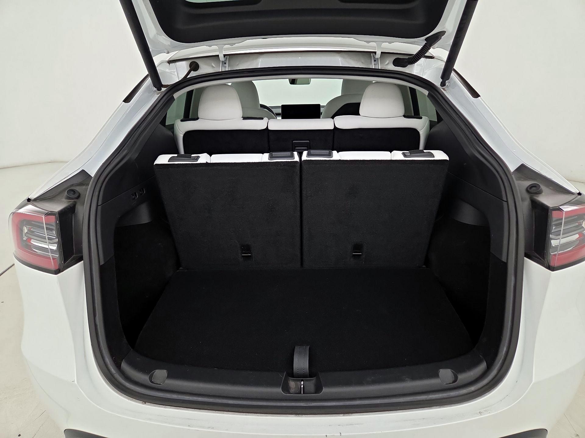 Thumbnail: 2023 Tesla Model Y - 20