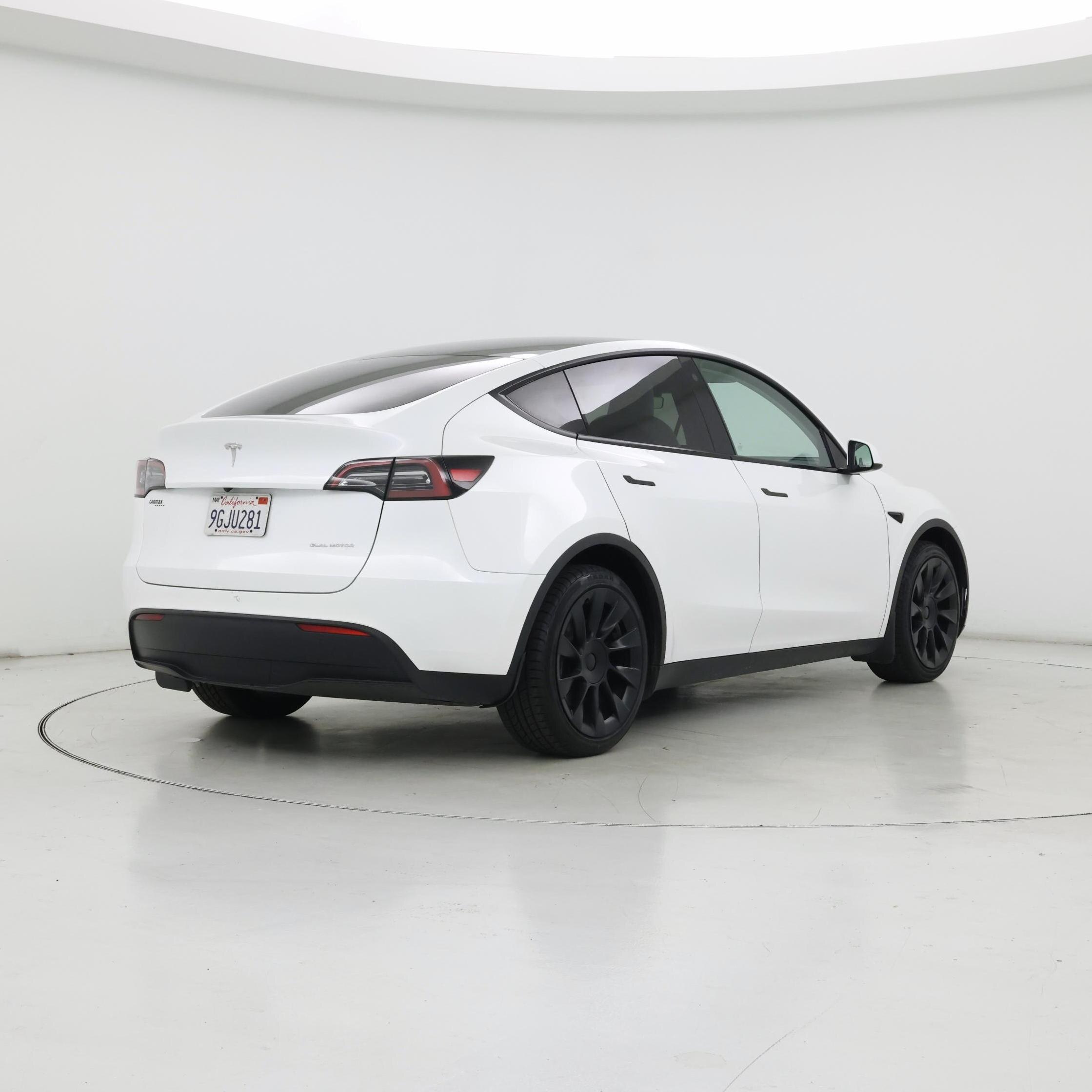 Thumbnail: 2023 Tesla Model Y - 8