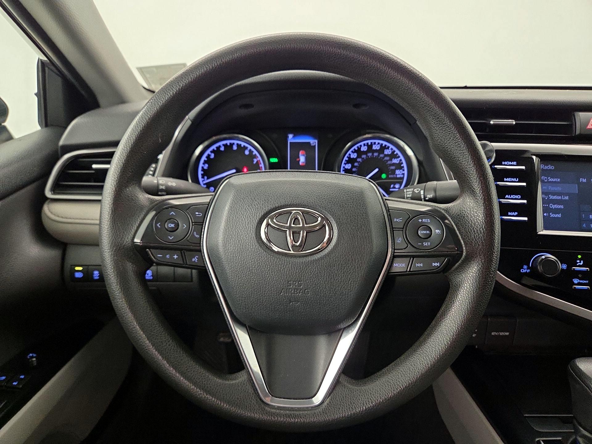 Thumbnail: 2019 Toyota Camry - 10