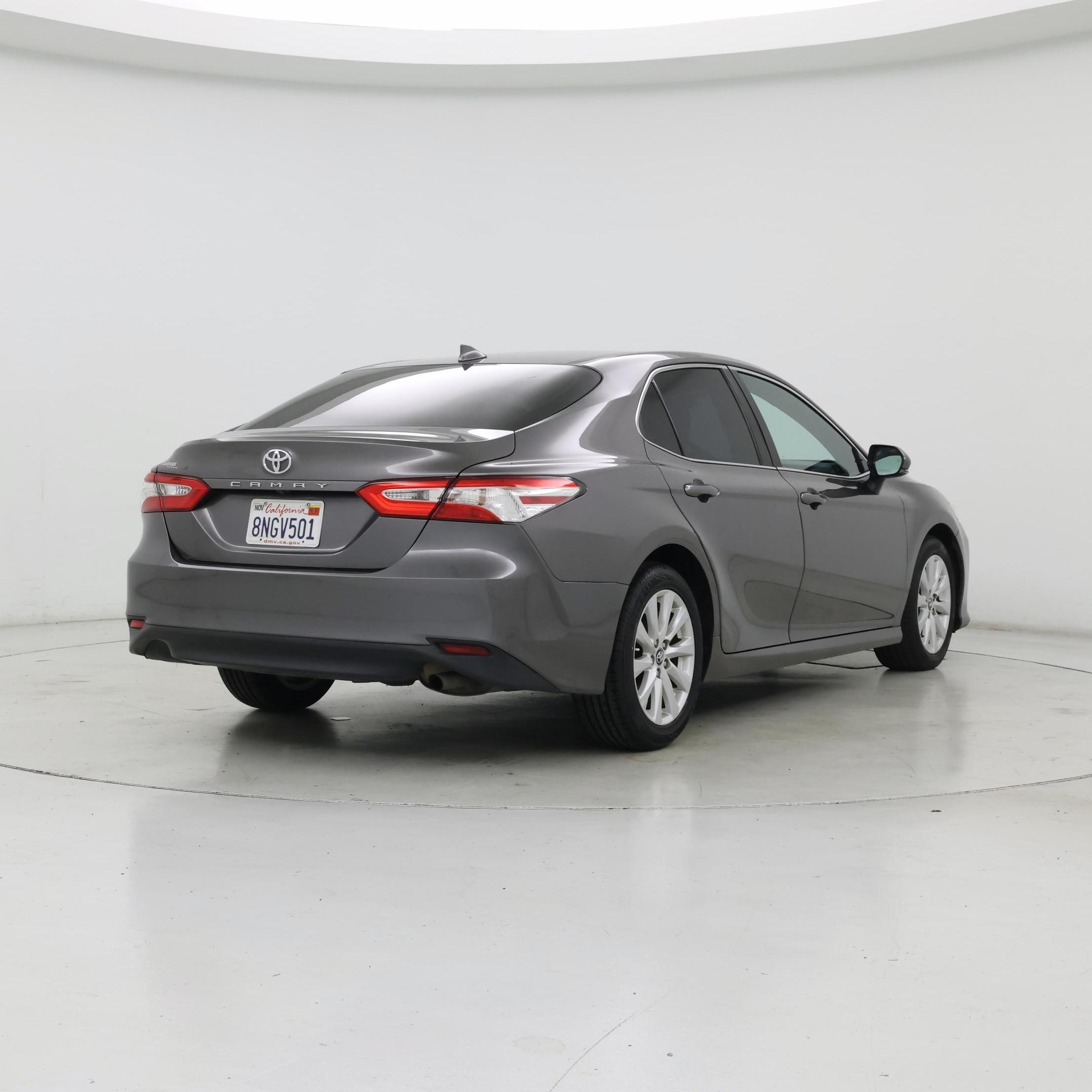 Thumbnail: 2019 Toyota Camry - 8