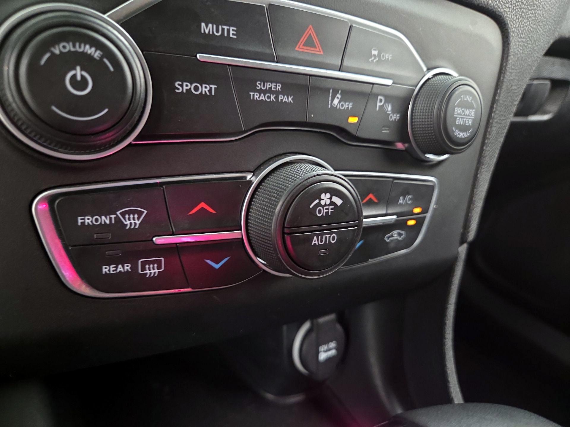 Thumbnail: 2023 Dodge Charger - 17