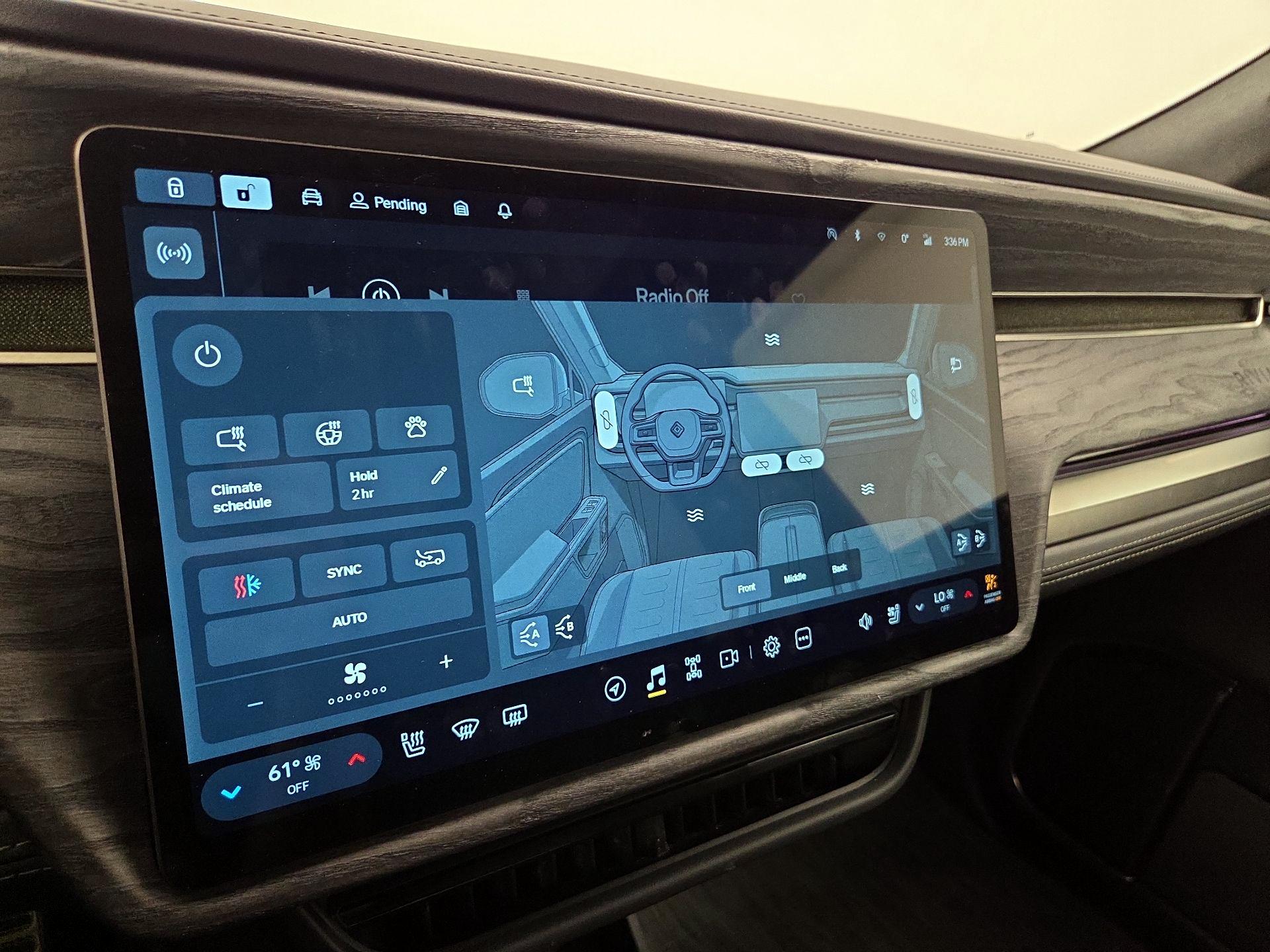 Thumbnail: 2022 Rivian R1S - 15