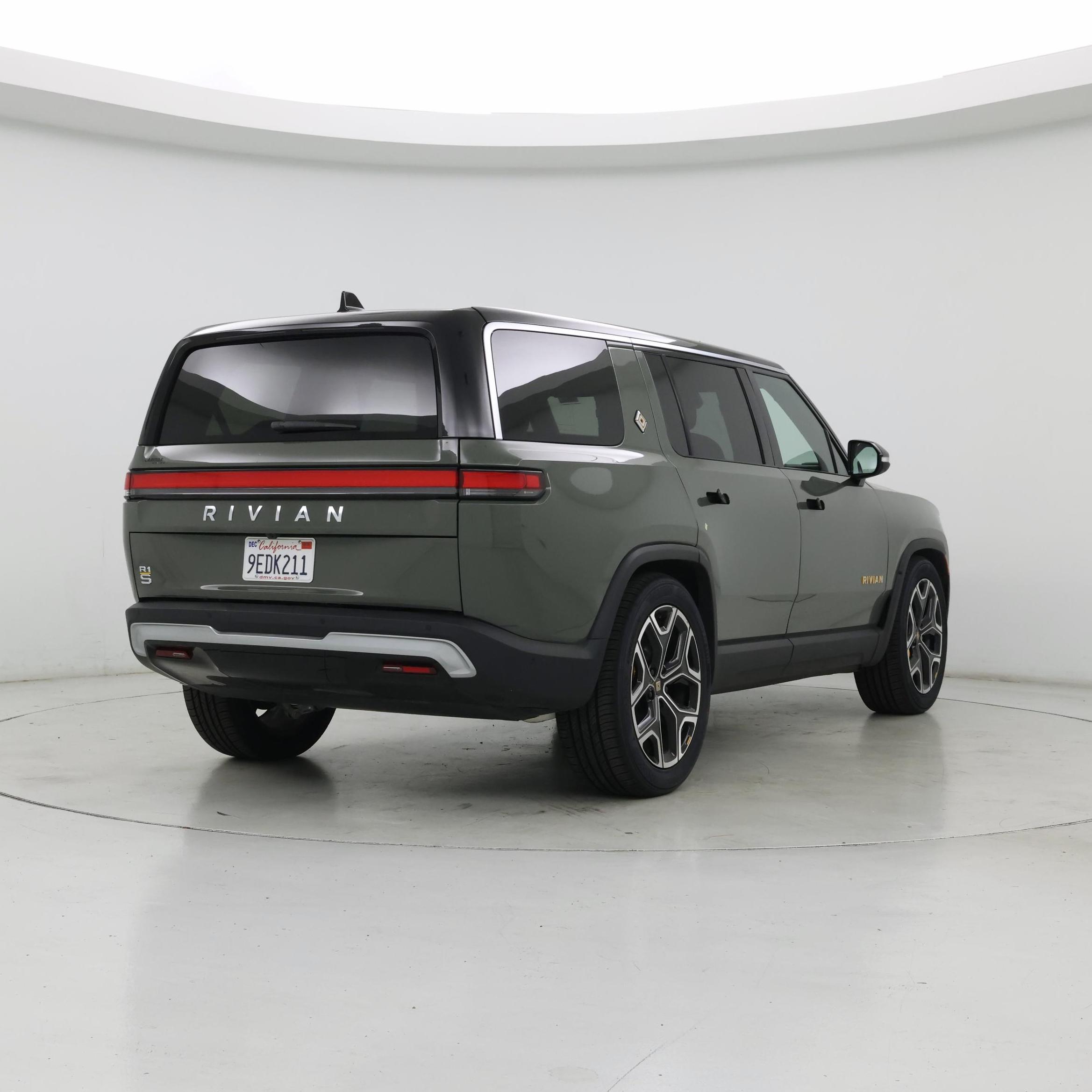 Thumbnail: 2022 Rivian R1S - 8