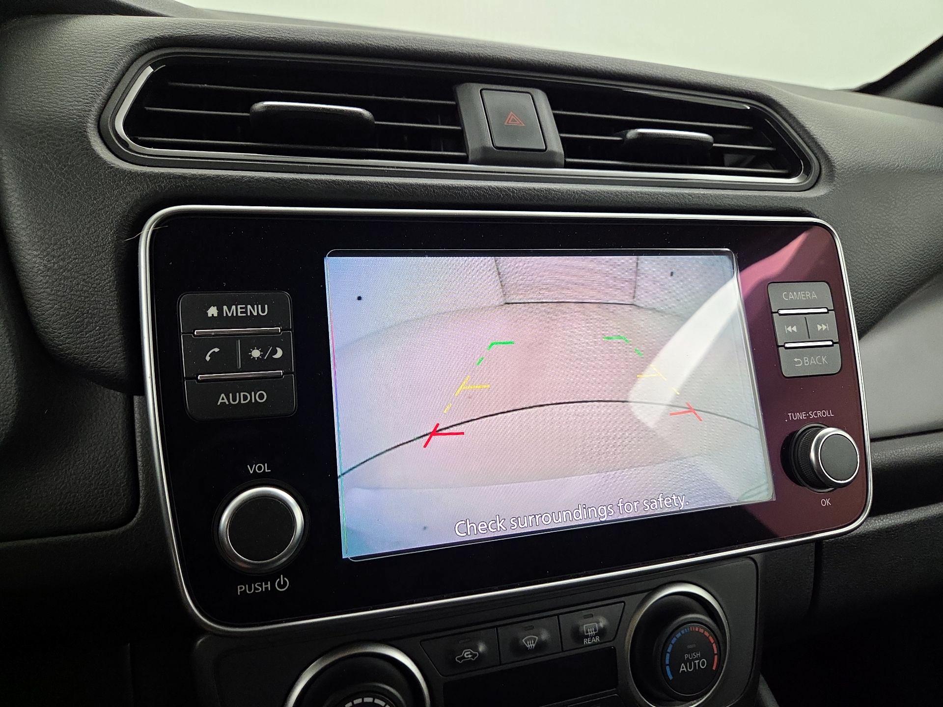 Thumbnail: 2021 Nissan Leaf - 14