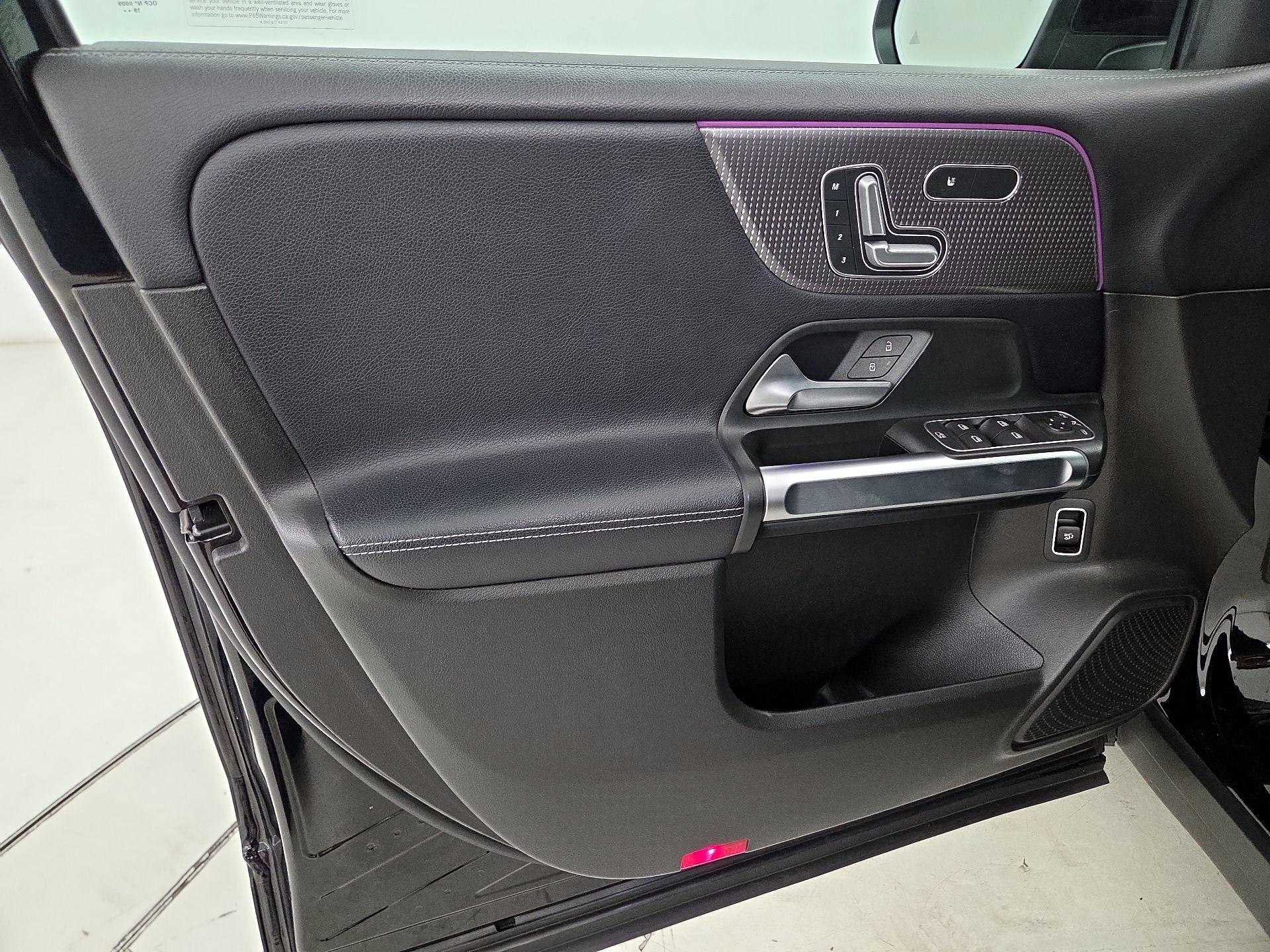 Thumbnail: 2020 Mercedes-Benz GLB - 12