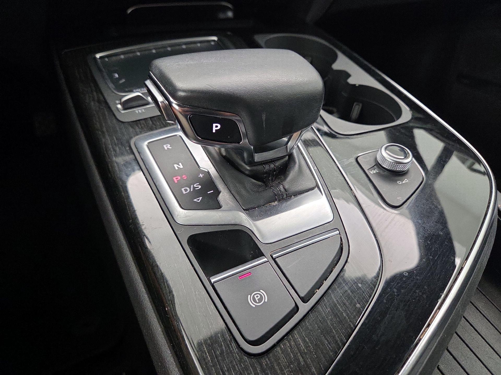 Thumbnail: 2019 Audi Q7 - 18