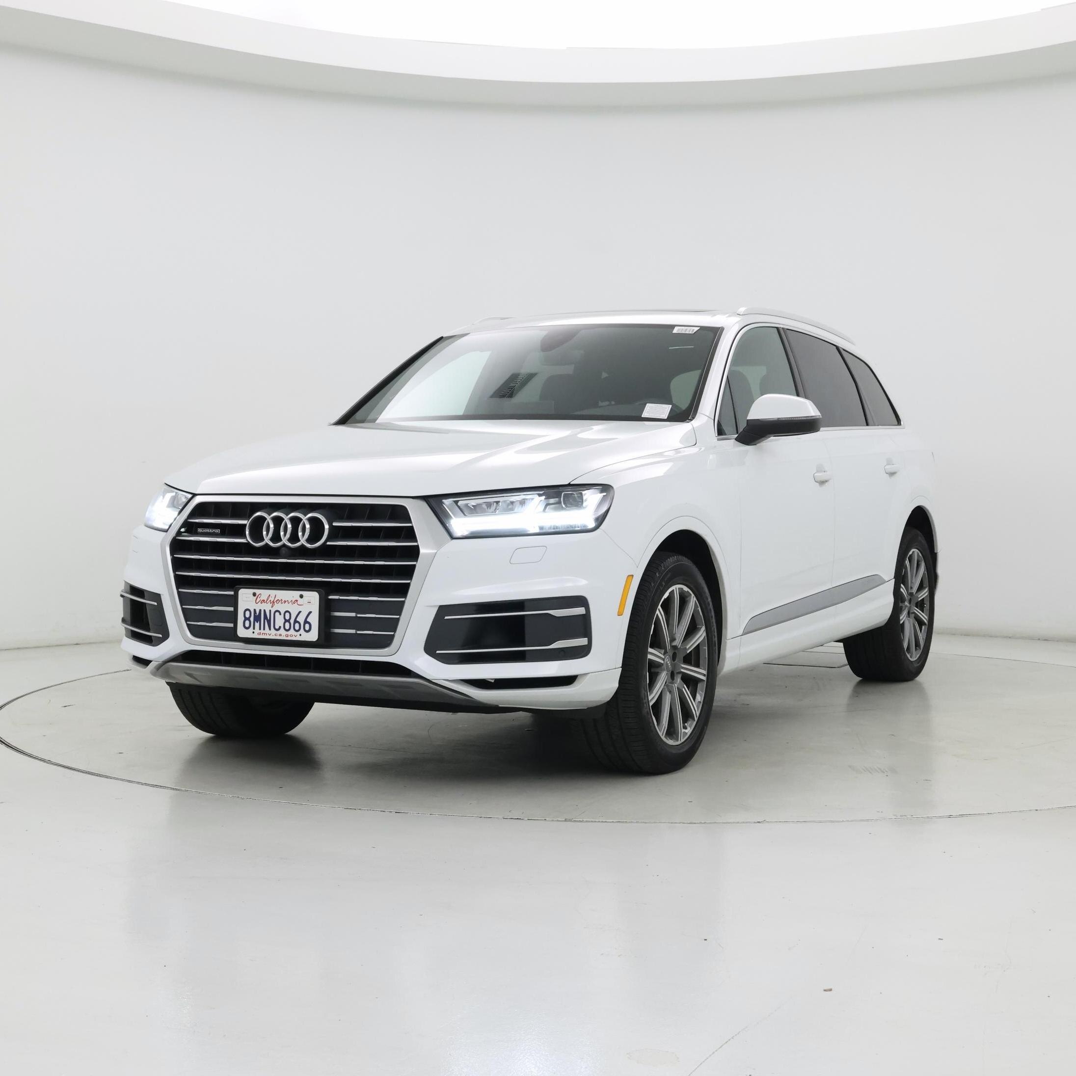 Thumbnail: 2019 Audi Q7 - 4