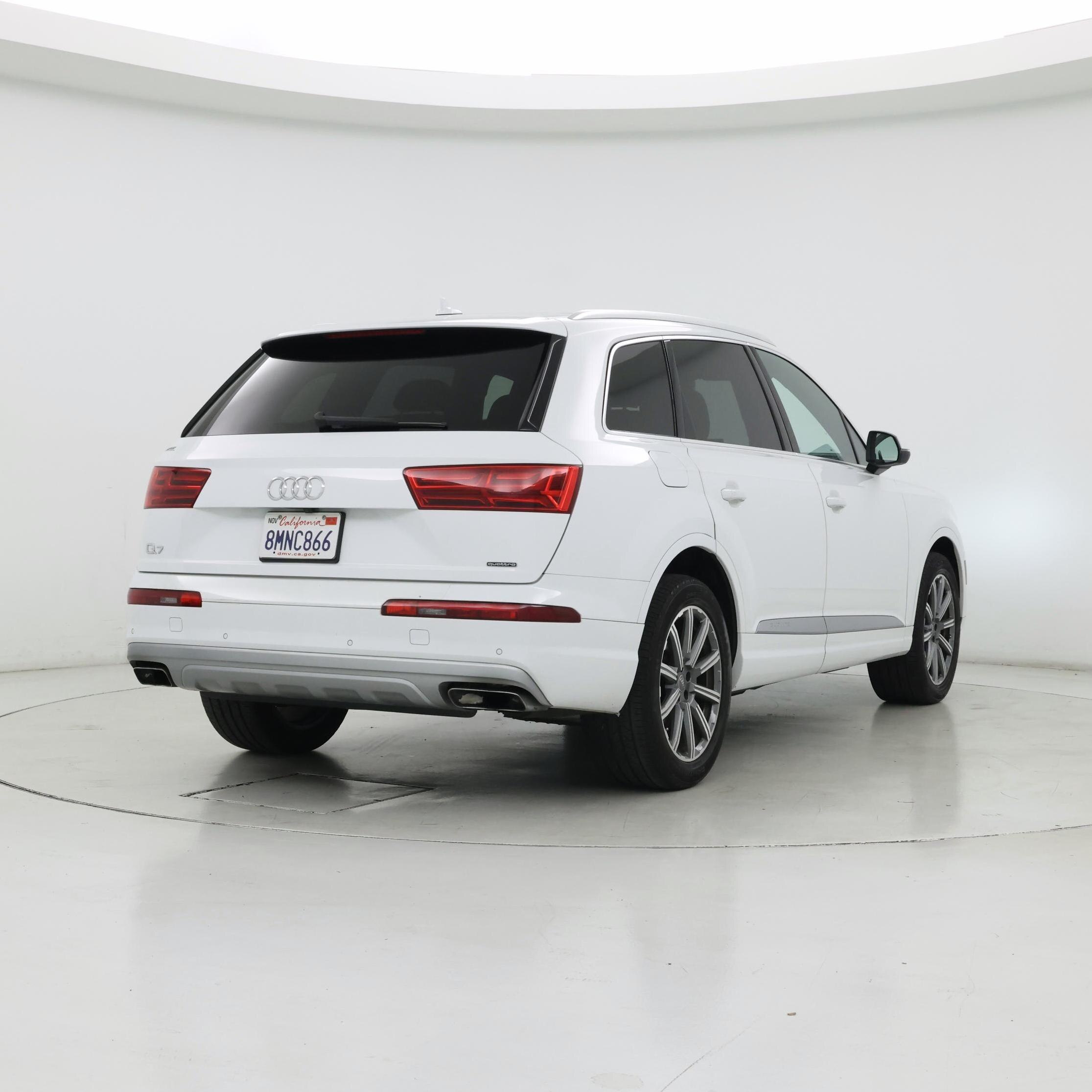 Thumbnail: 2019 Audi Q7 - 8