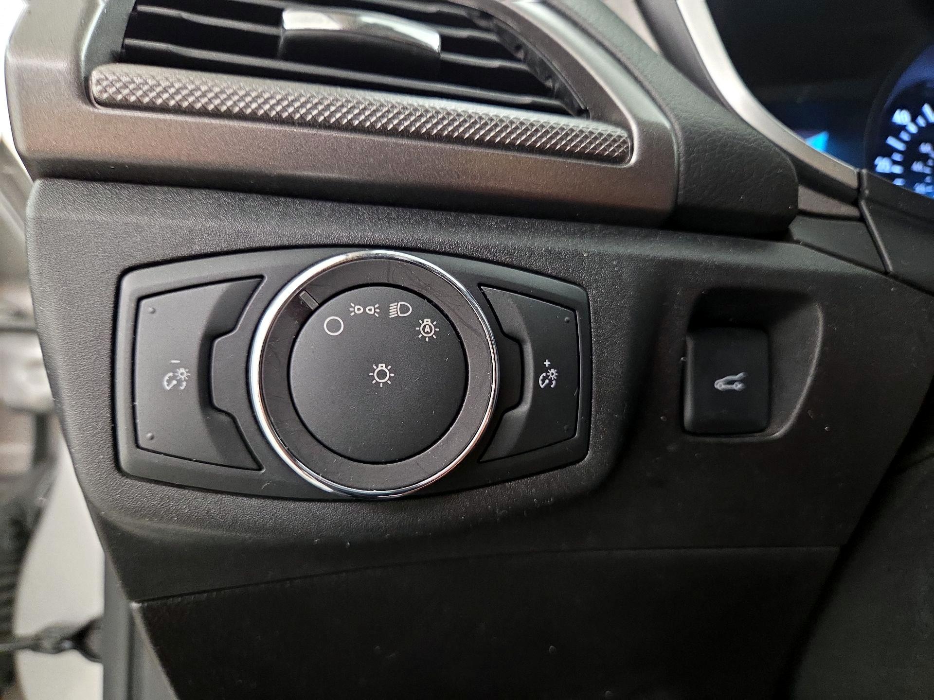 Thumbnail: 2019 Ford Fusion - 13