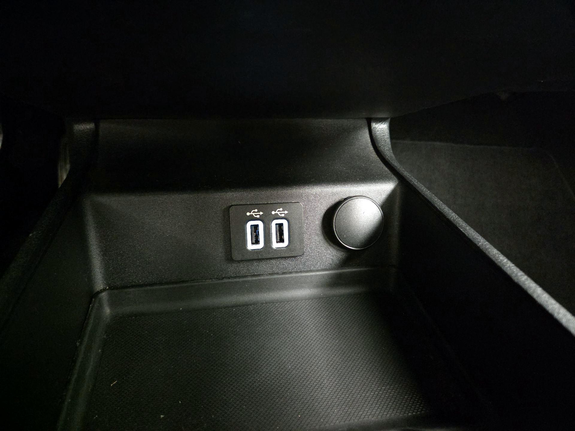 Thumbnail: 2019 Ford Fusion - 19