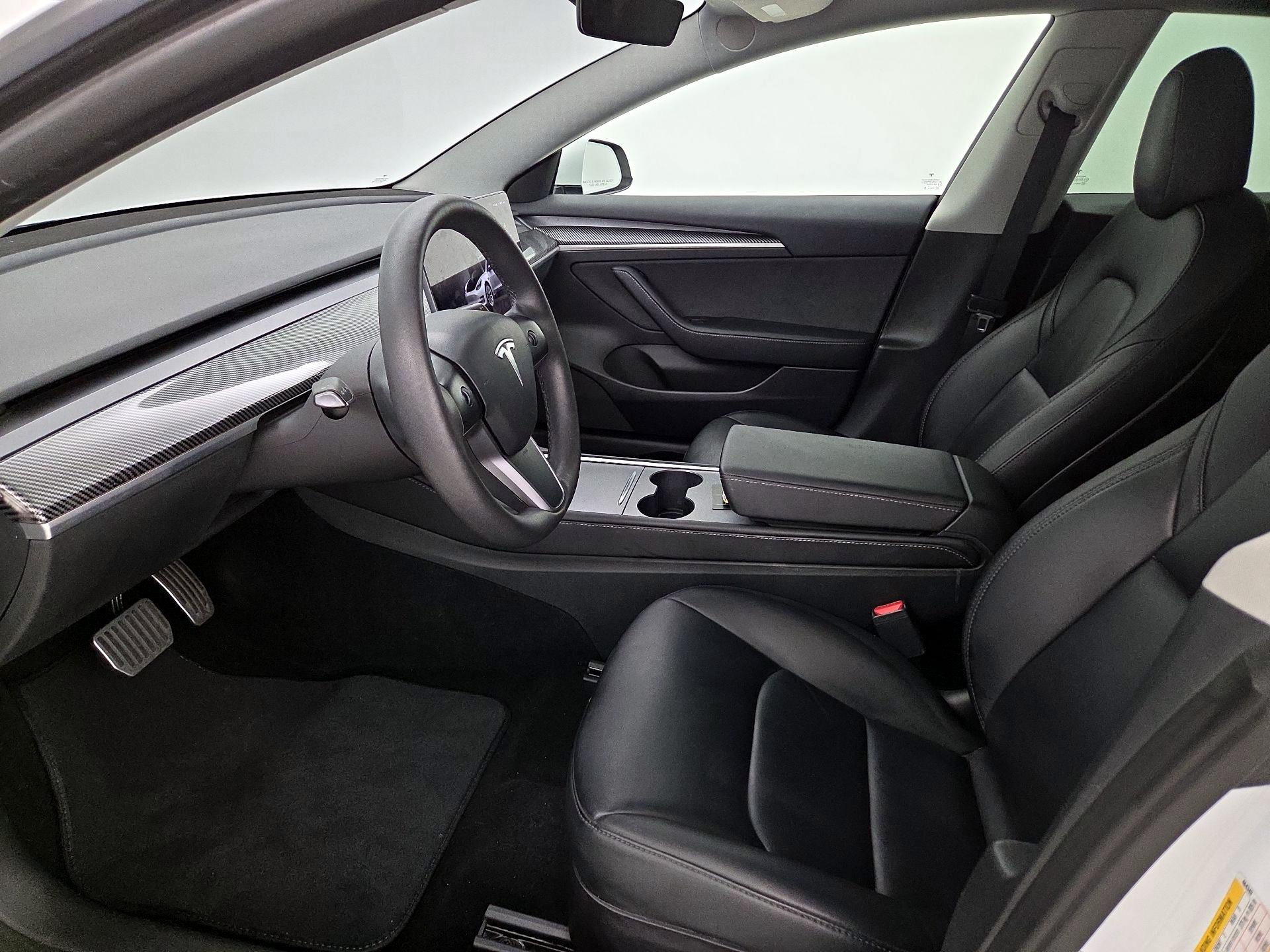 Thumbnail: 2023 Tesla Model 3 - 11