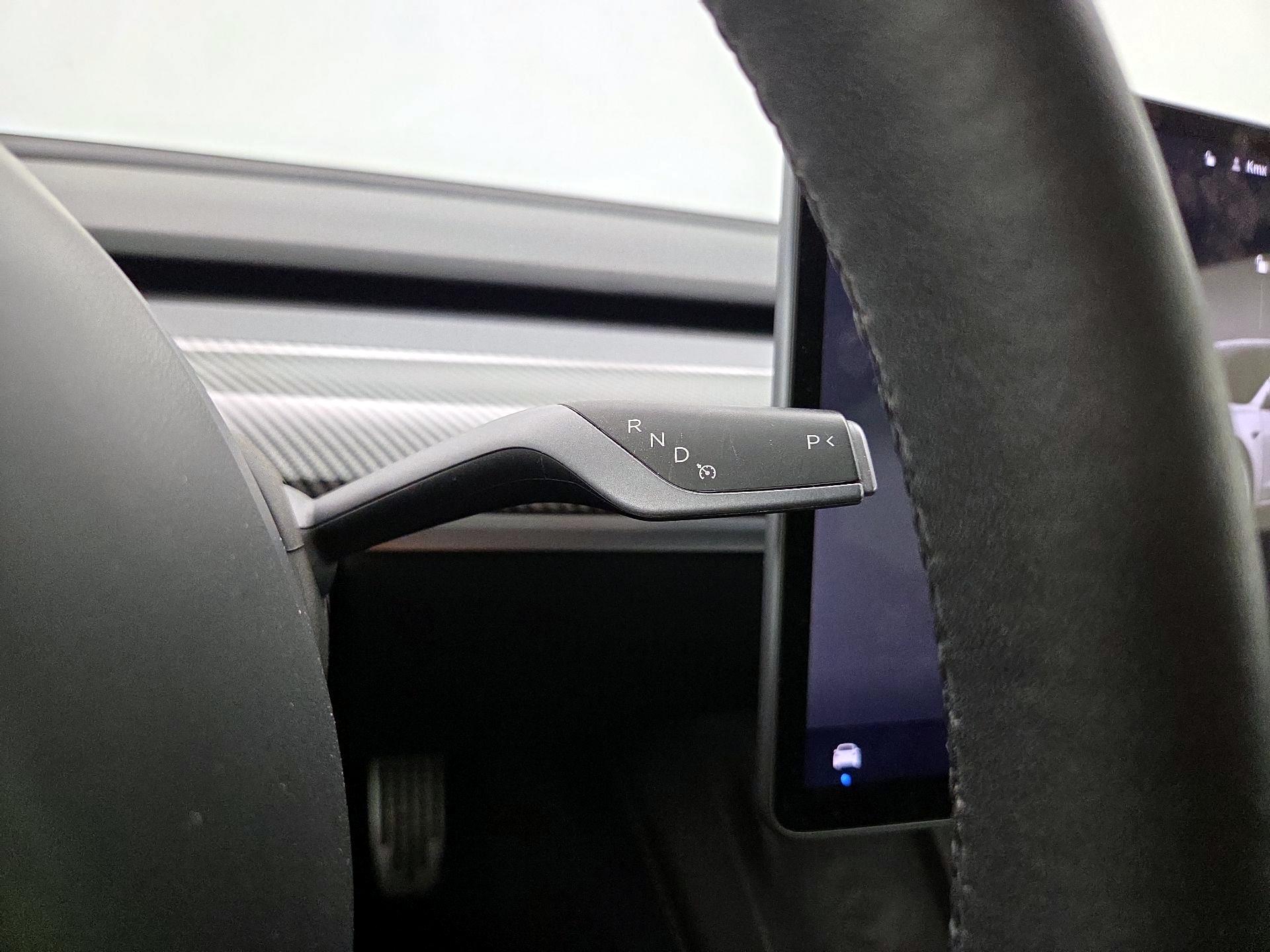 Thumbnail: 2023 Tesla Model 3 - 17